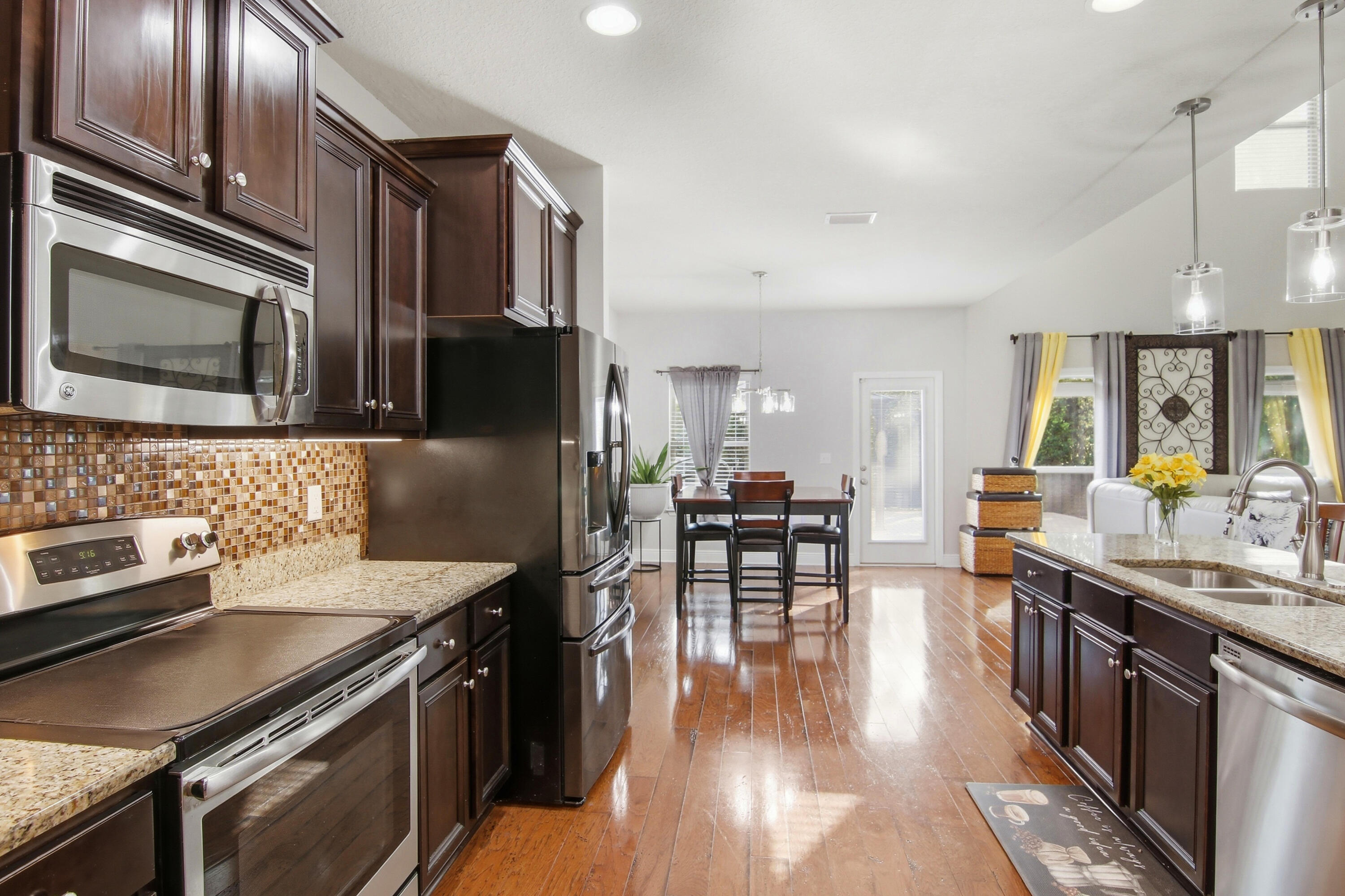 HAMMOCK BAY - Residential