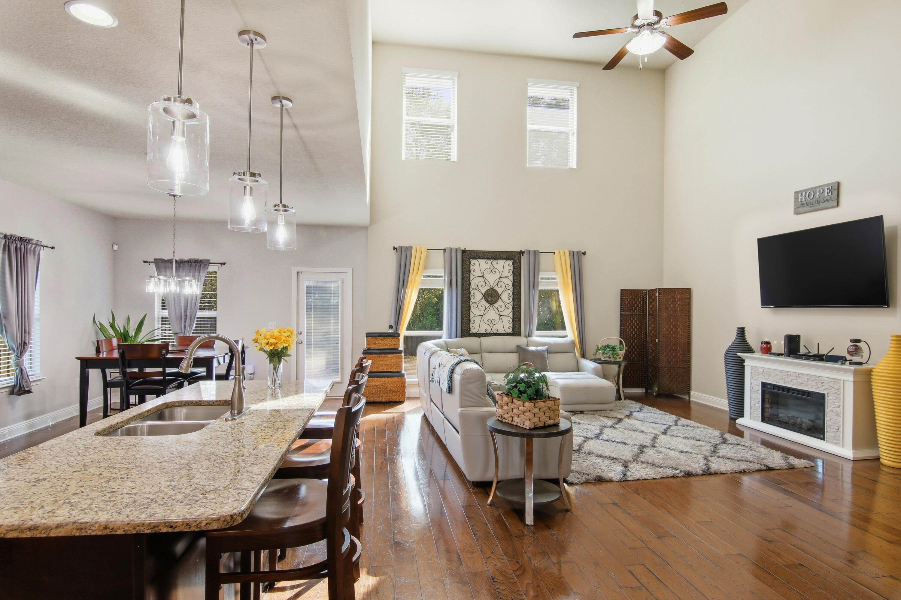 HAMMOCK BAY - Residential