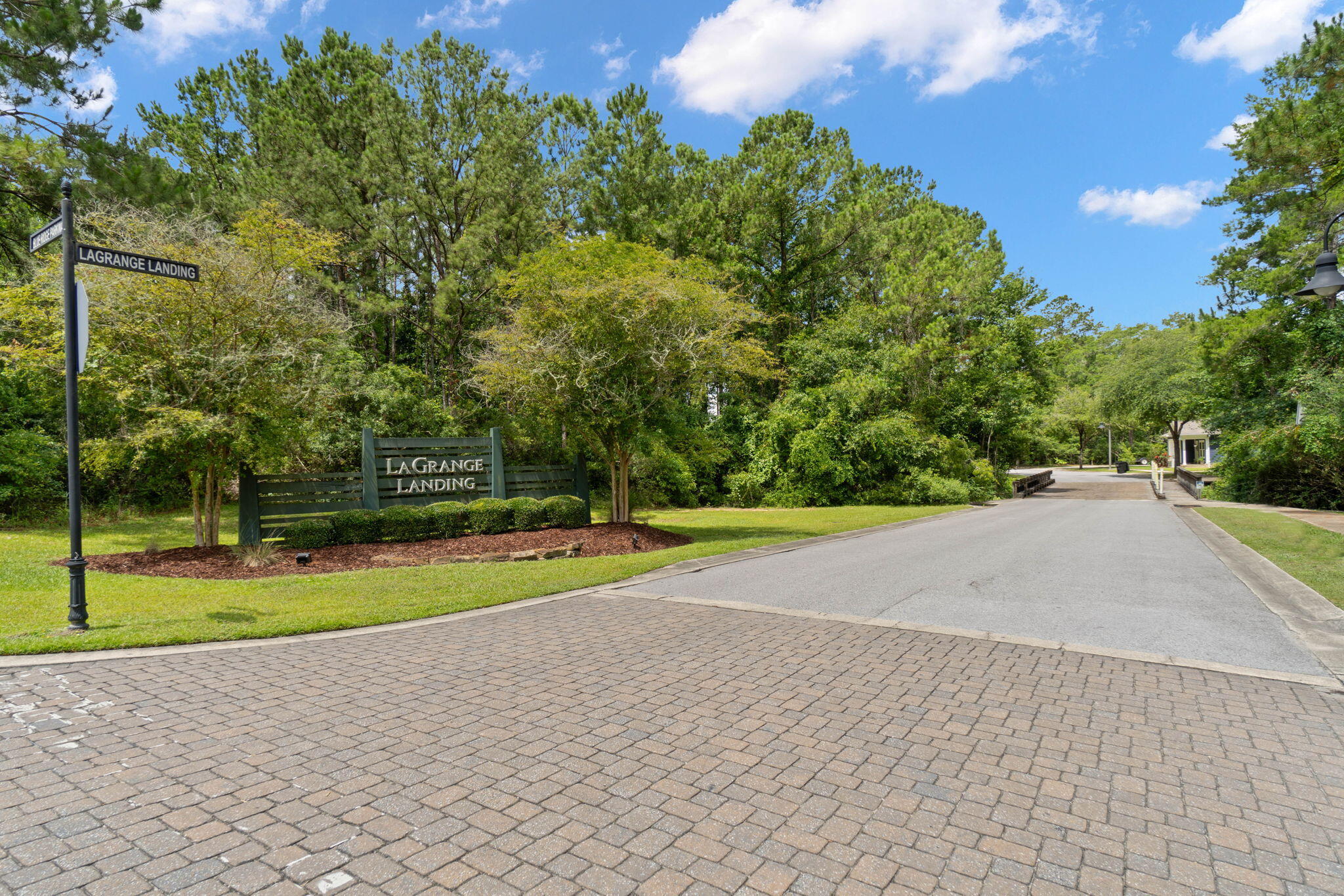 LAGRANGE LANDING - Residential