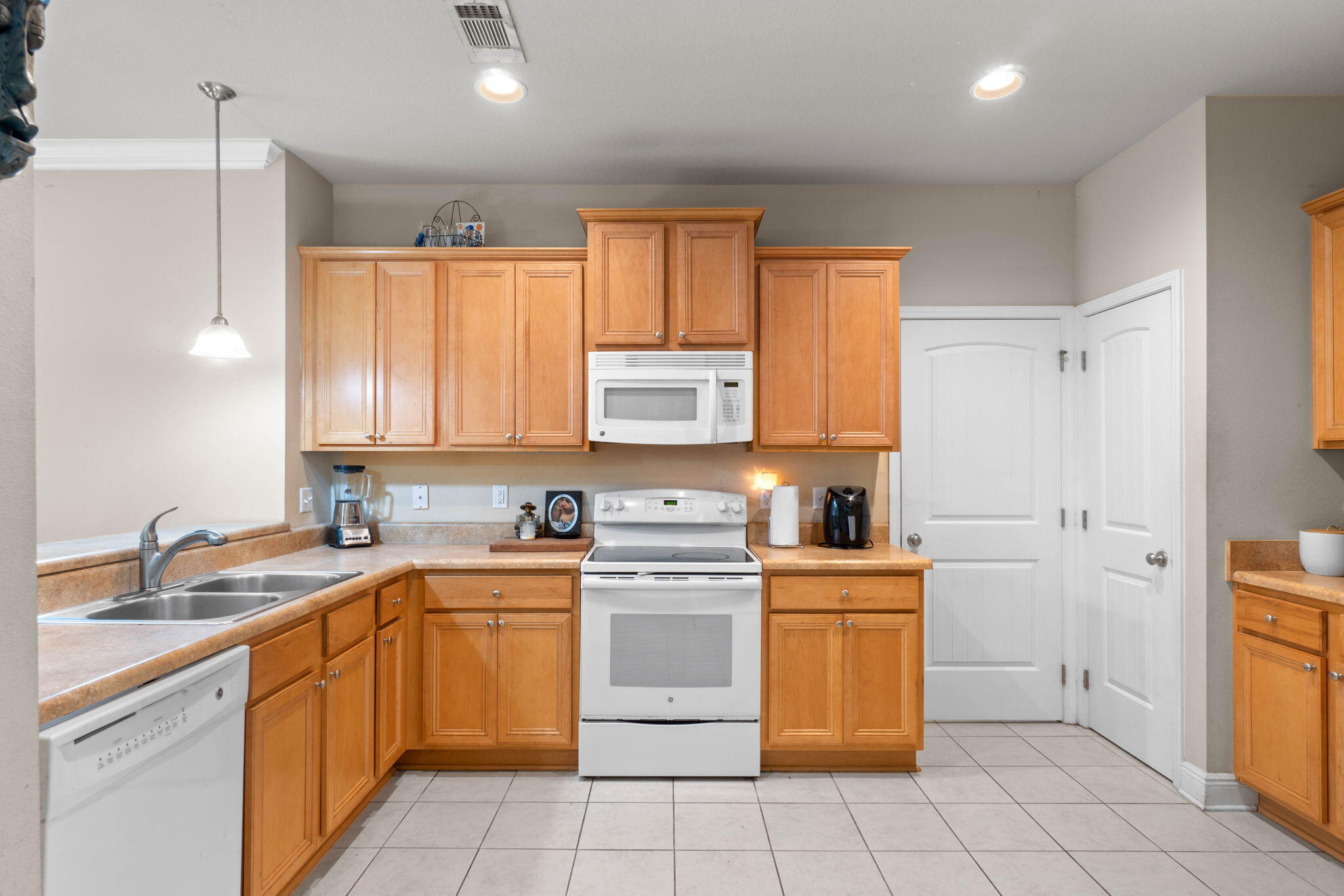 LAGRANGE LANDING - Residential