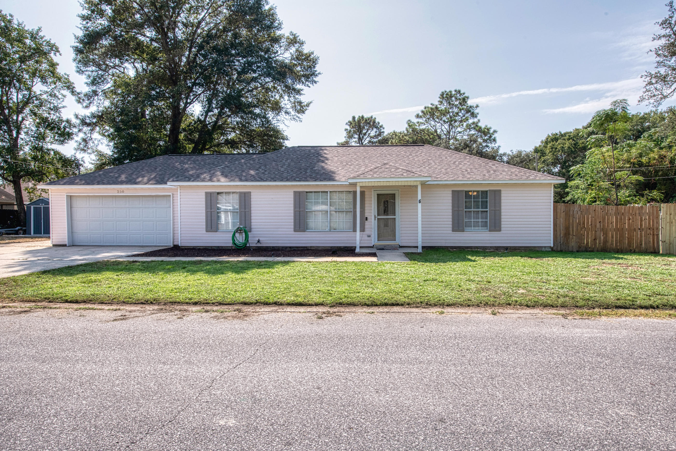 MILLS LANDING - Residential