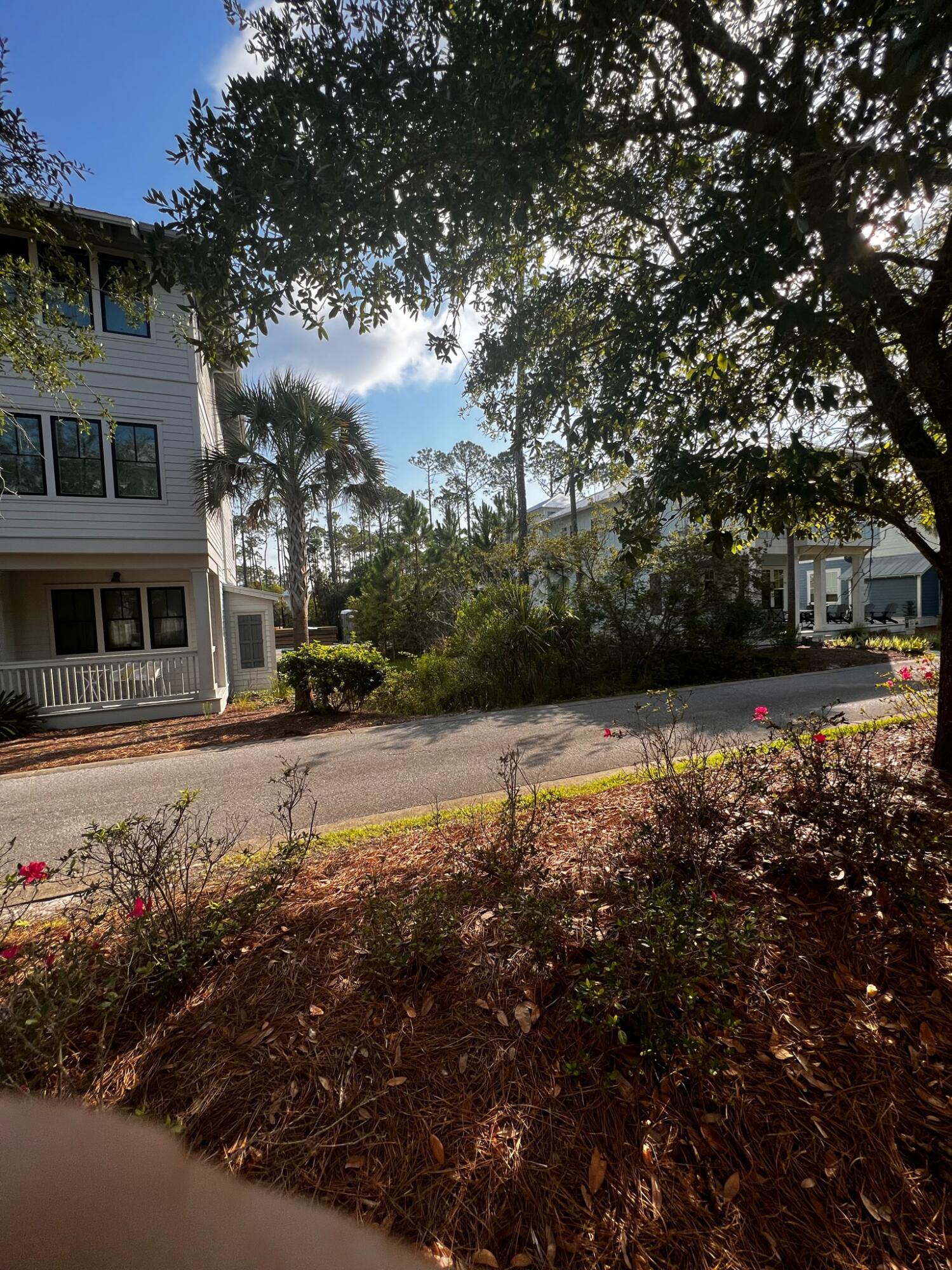 TREETOP VILLAGE - Land