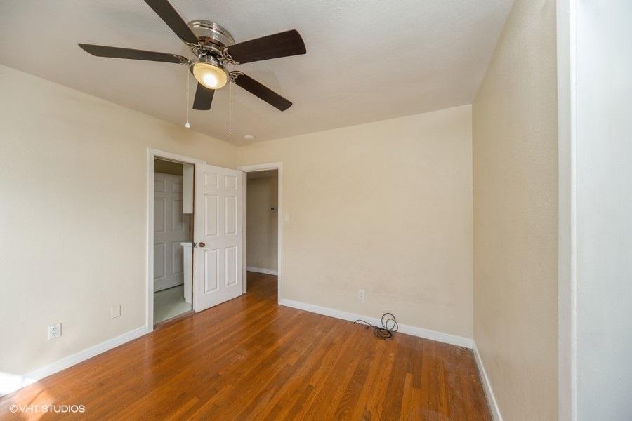 N Lakeview Units - Residential