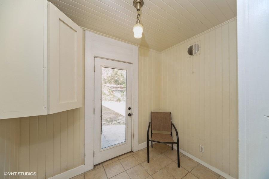 N Lakeview Units - Residential