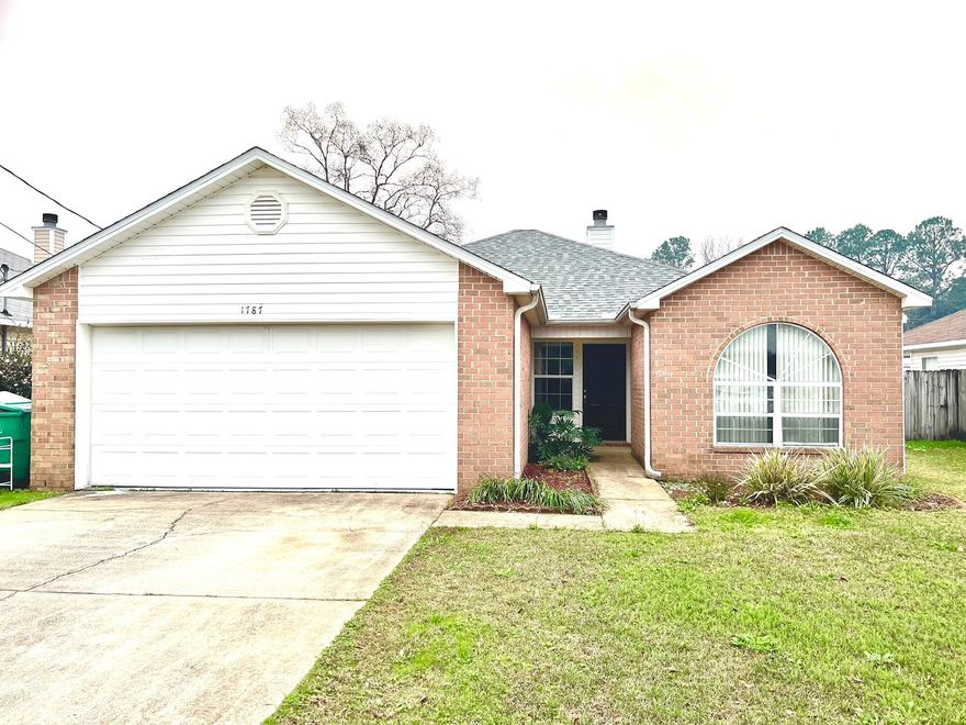 Available 10/15/25.....Easy commute to bases, shopping and the beautiful beaches of the Emerald Coast.  Location is key with this 3/2 home and convenient to everything.  Spacious floor plan boasts fireplace, galley kitchen, eat in kitchen area, and spacious bedrooms.  The Florida room can be used as an office, playroom, gaming room or workout room.  Walk in closets, fenced yard, and a 2-car garage.  No smoking and no vaping in the home.  Pets will be allowed with a $400 pet fee and approval.  Don't miss out on this gem.