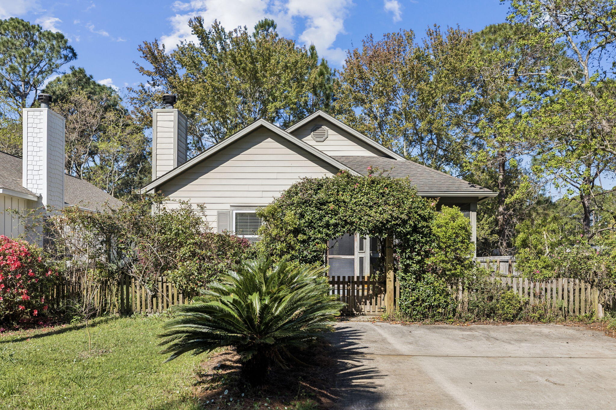 TOWN OF SANTA ROSA - Residential