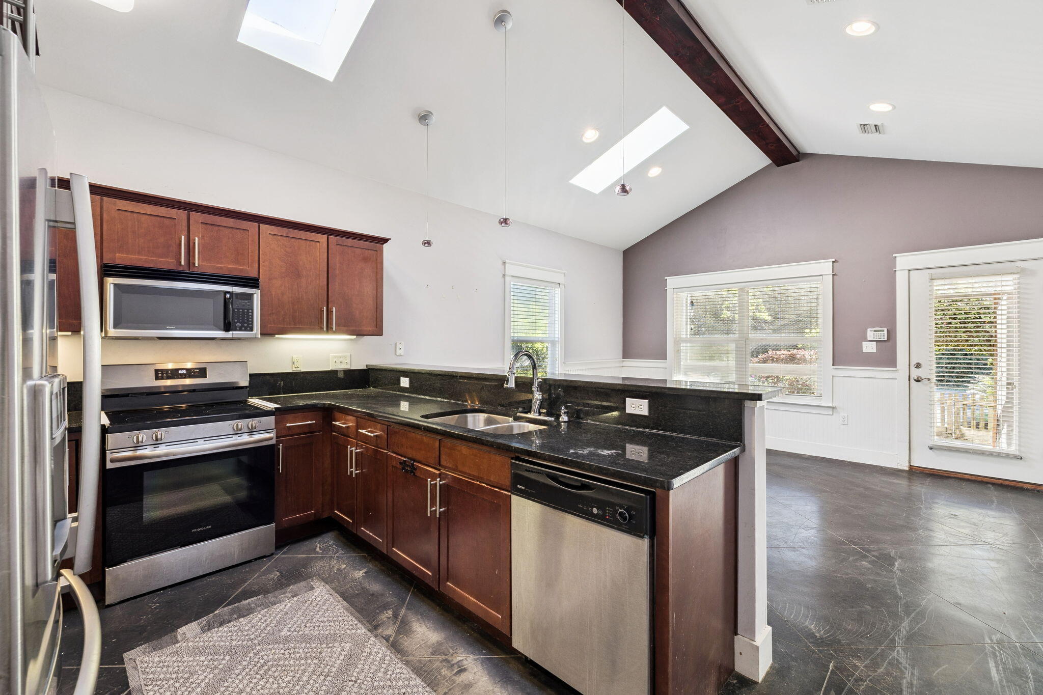 TOWN OF SANTA ROSA - Residential