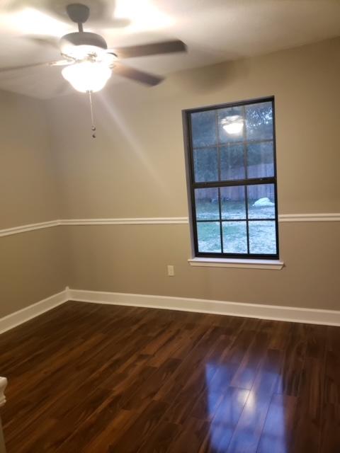 VALPARAISO PINECREST 5 - Residential Lease