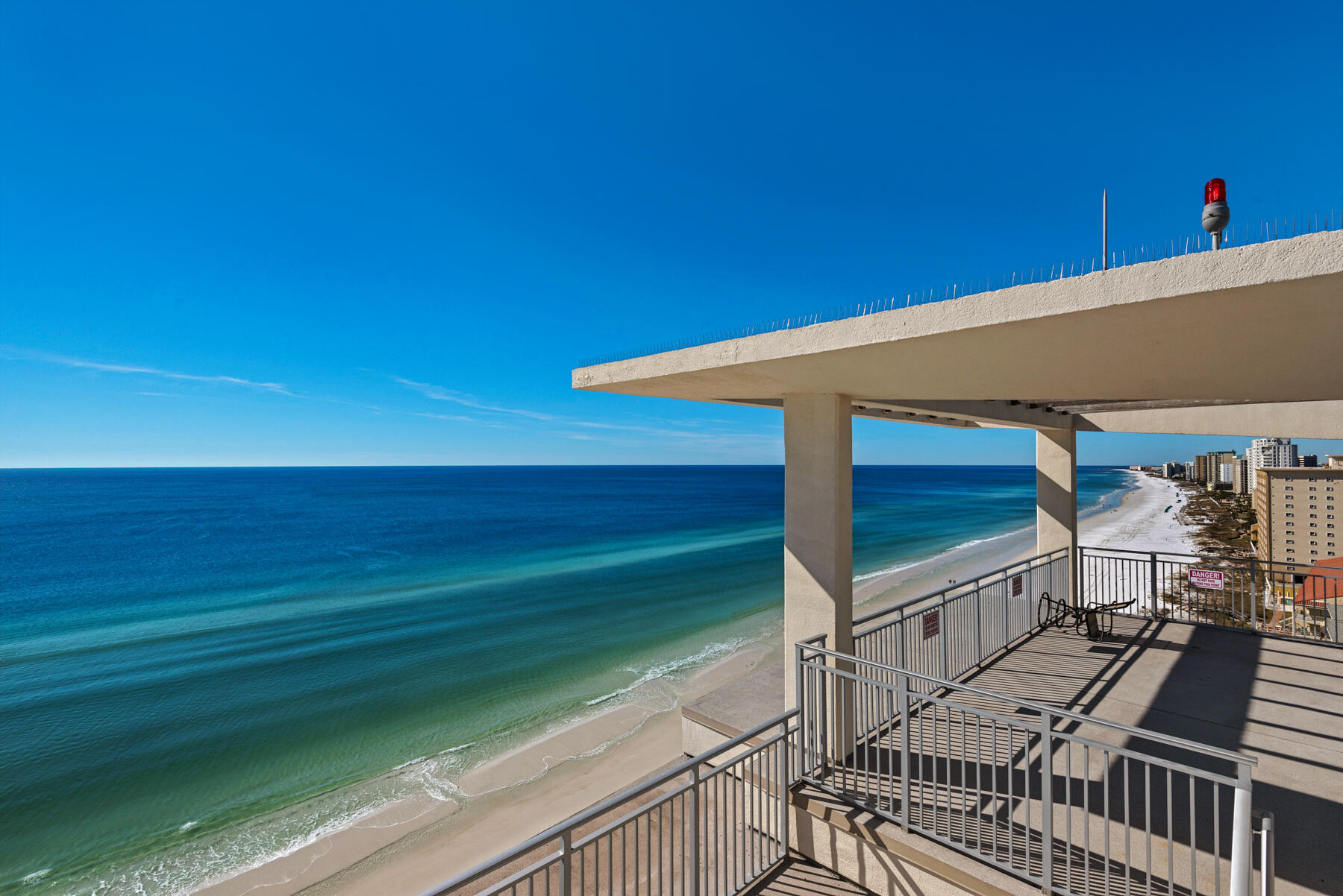 SIGNATURE BEACH - Residential