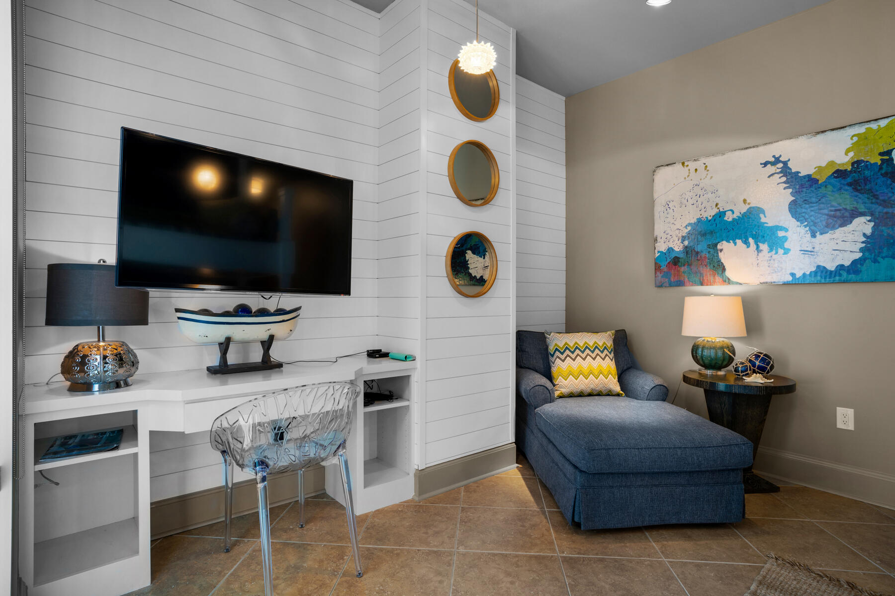SIGNATURE BEACH - Residential