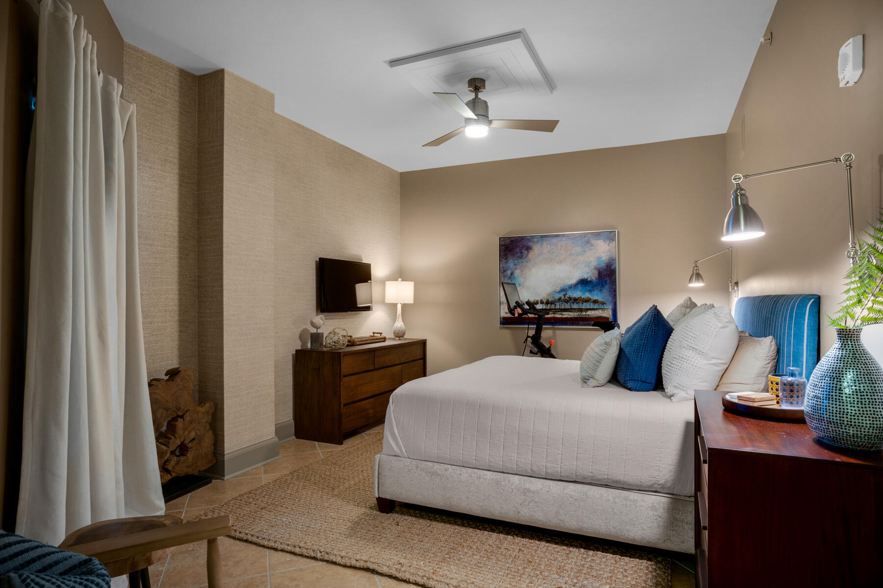 SIGNATURE BEACH - Residential