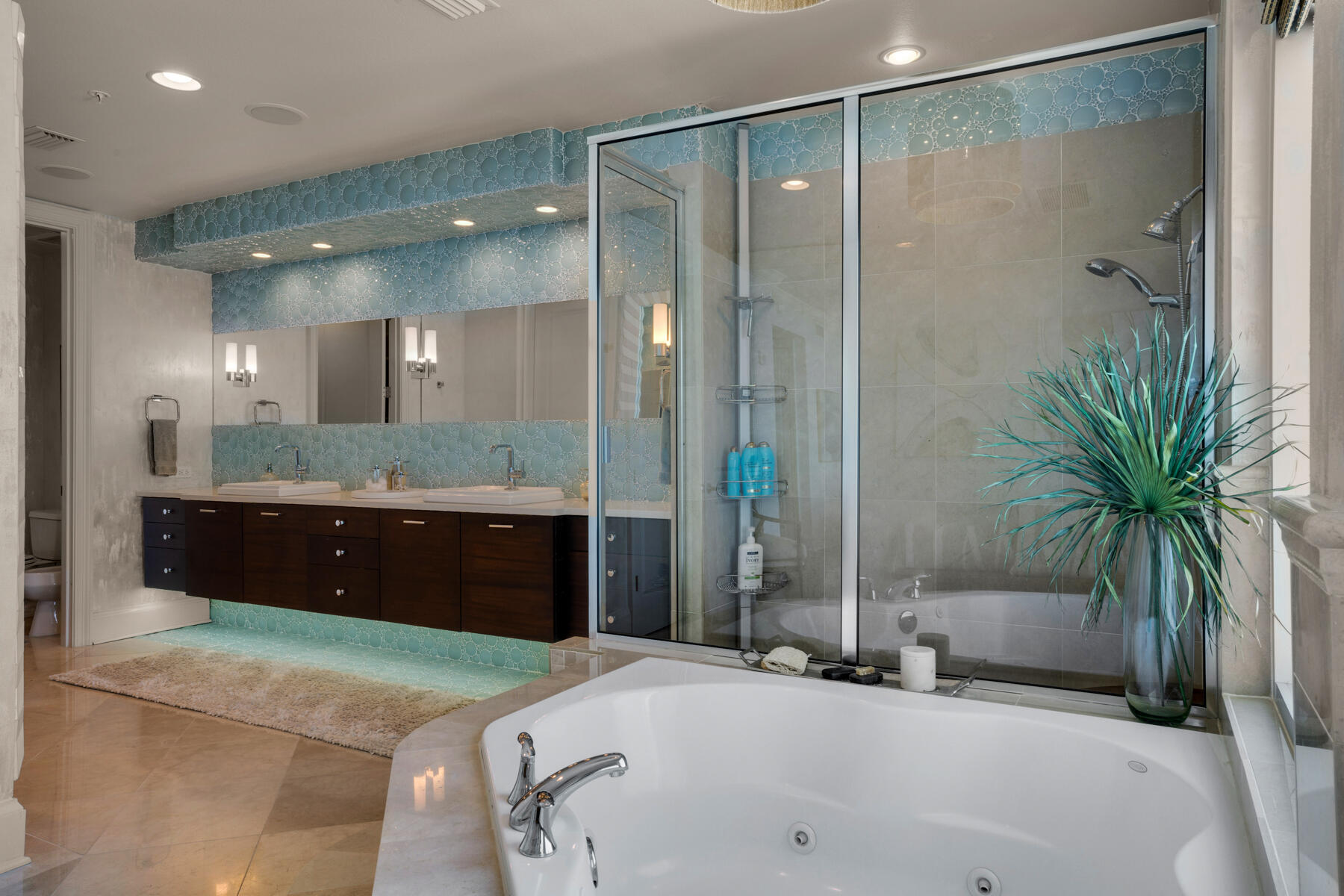 SIGNATURE BEACH - Residential
