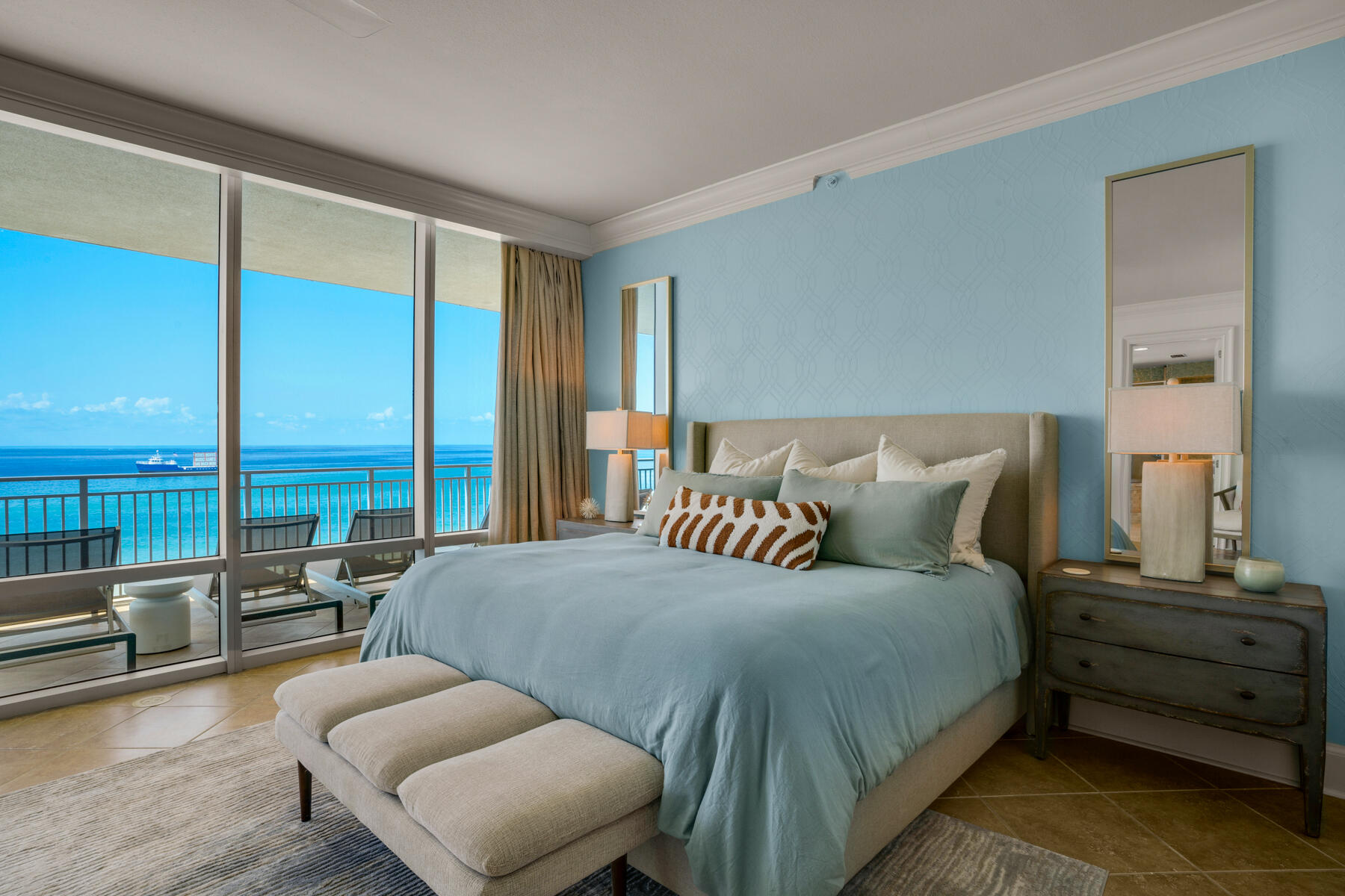 SIGNATURE BEACH - Residential
