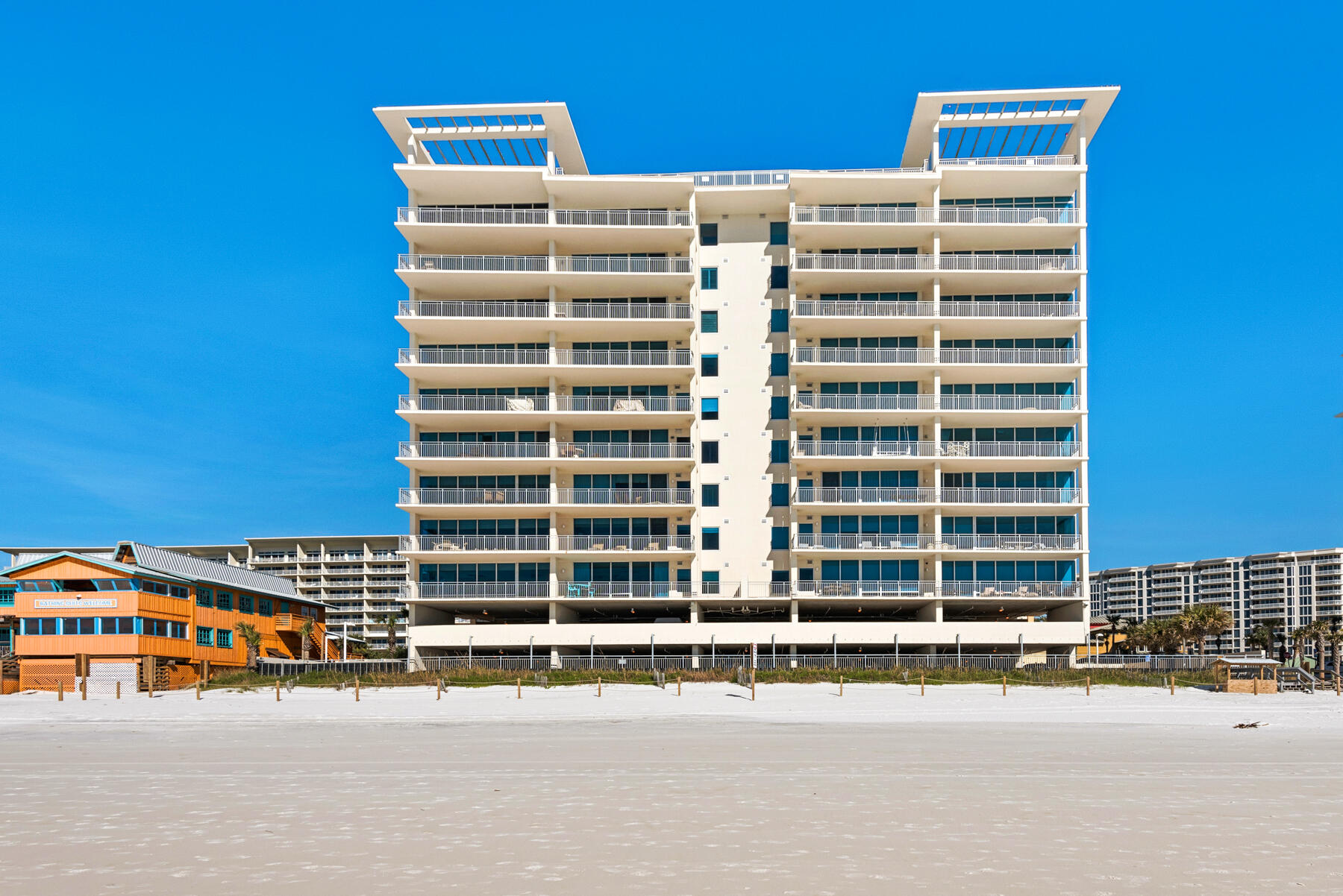SIGNATURE BEACH - Residential