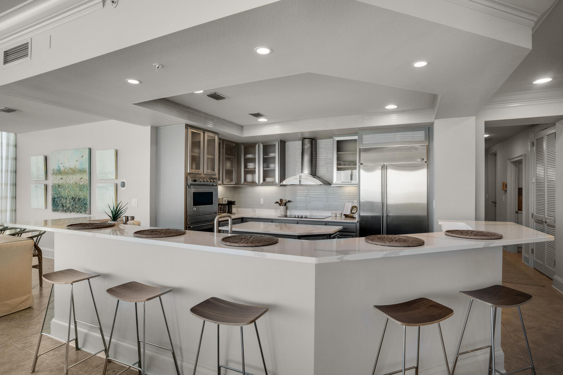 SIGNATURE BEACH - Residential