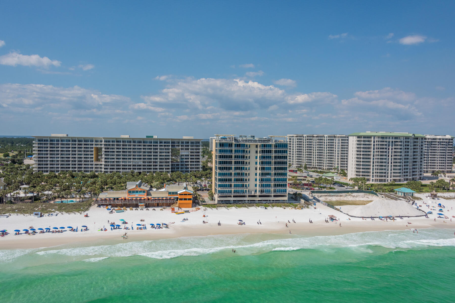 SIGNATURE BEACH - Residential