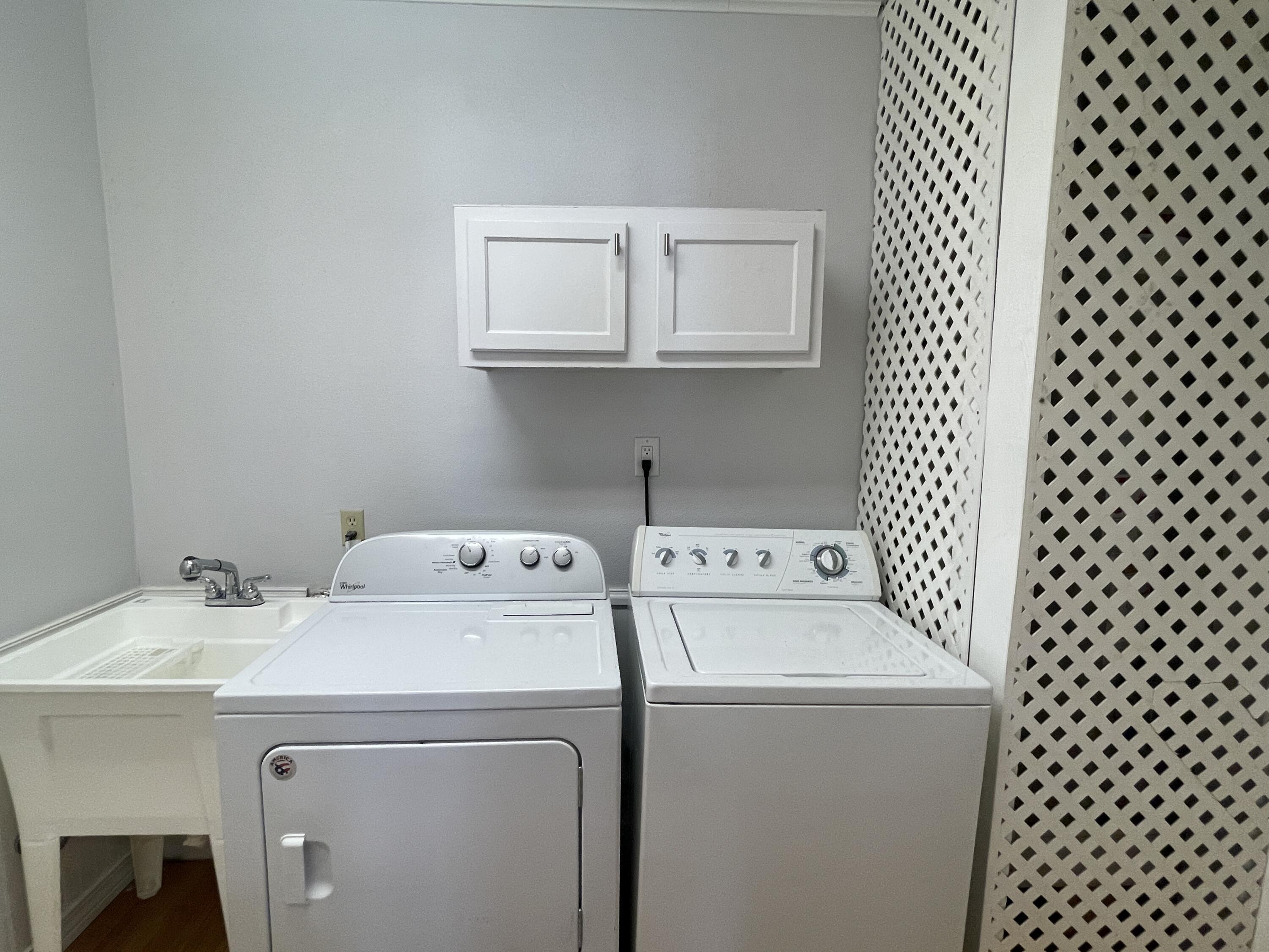 PALM ESTATES UNIT 6 - Residential Lease