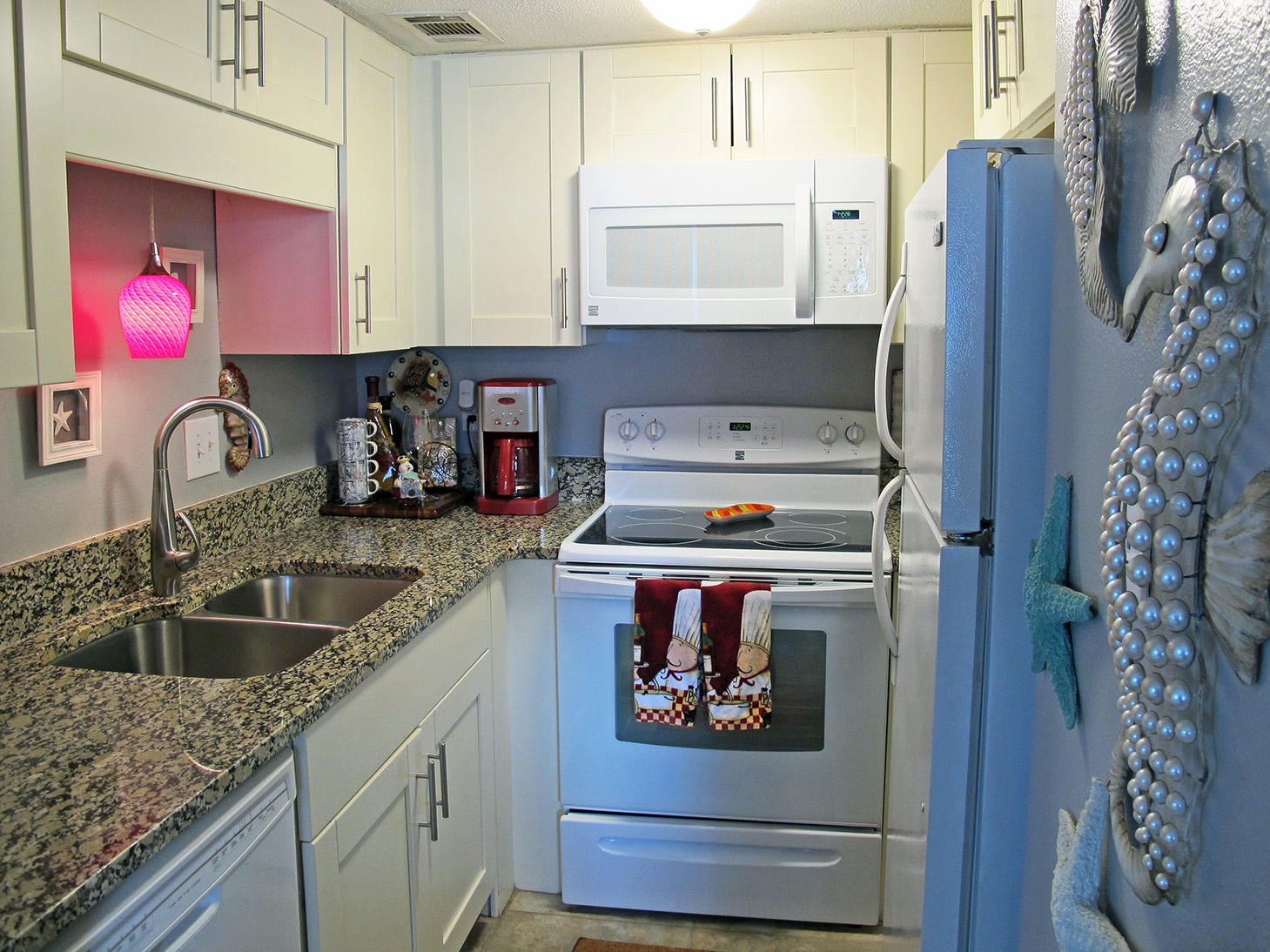 FINISTERRA CONDO - Residential