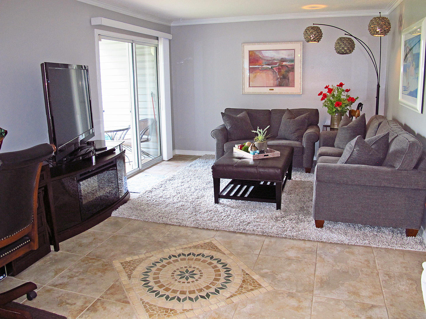 FINISTERRA CONDO - Residential