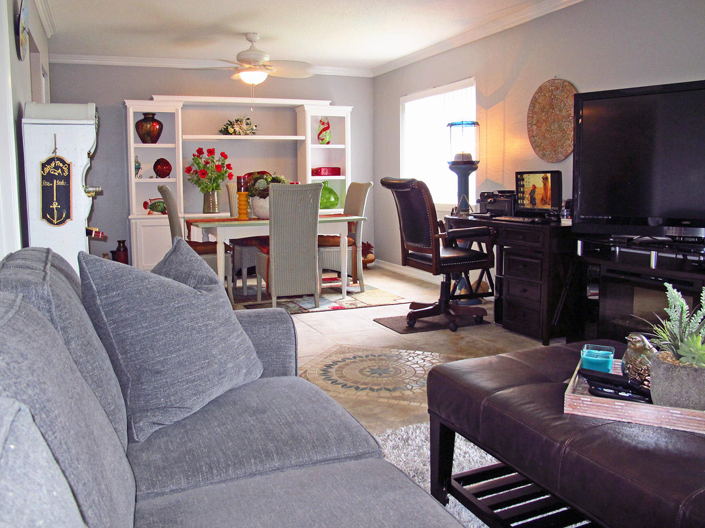 FINISTERRA CONDO - Residential