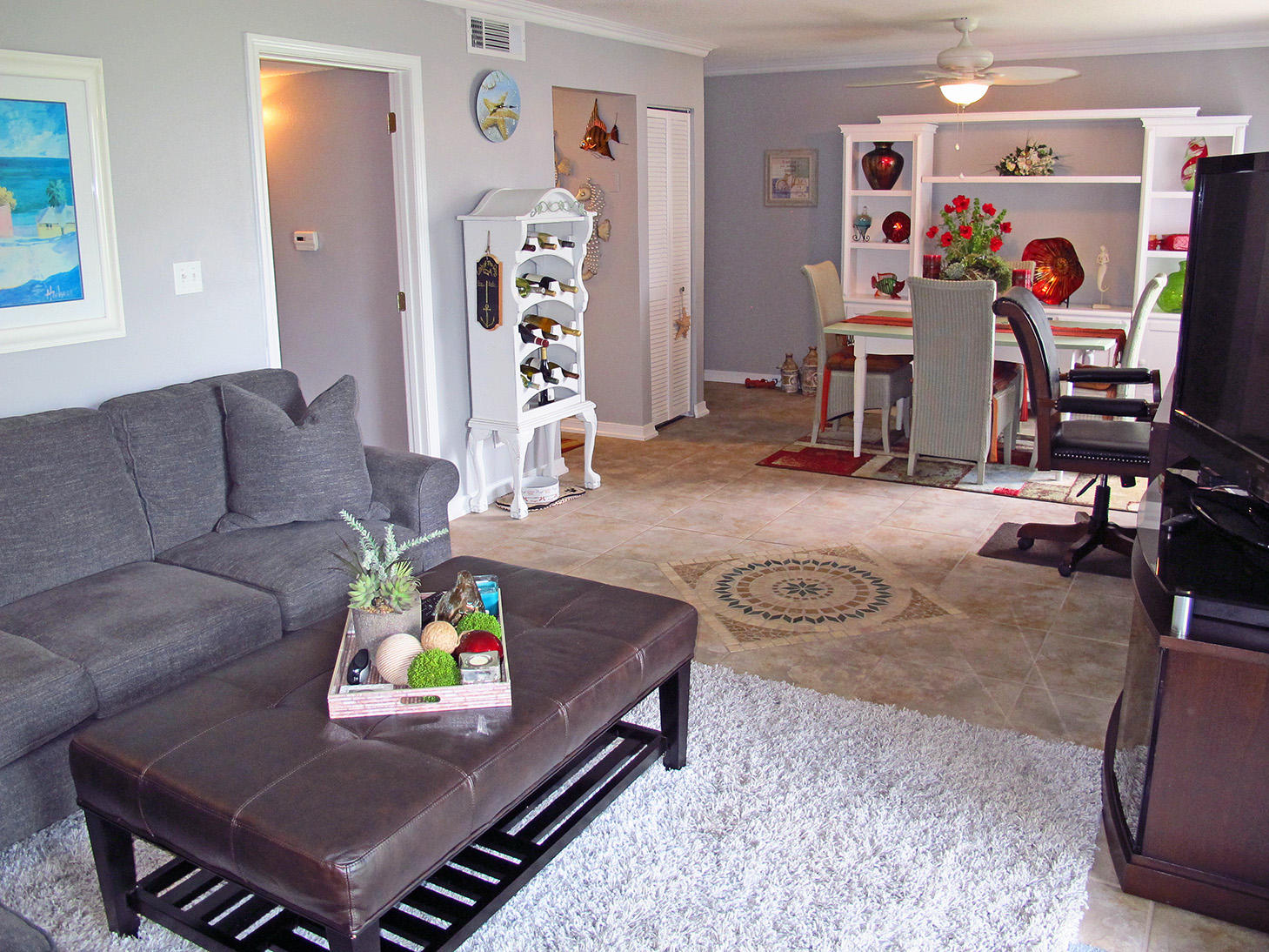 FINISTERRA CONDO - Residential