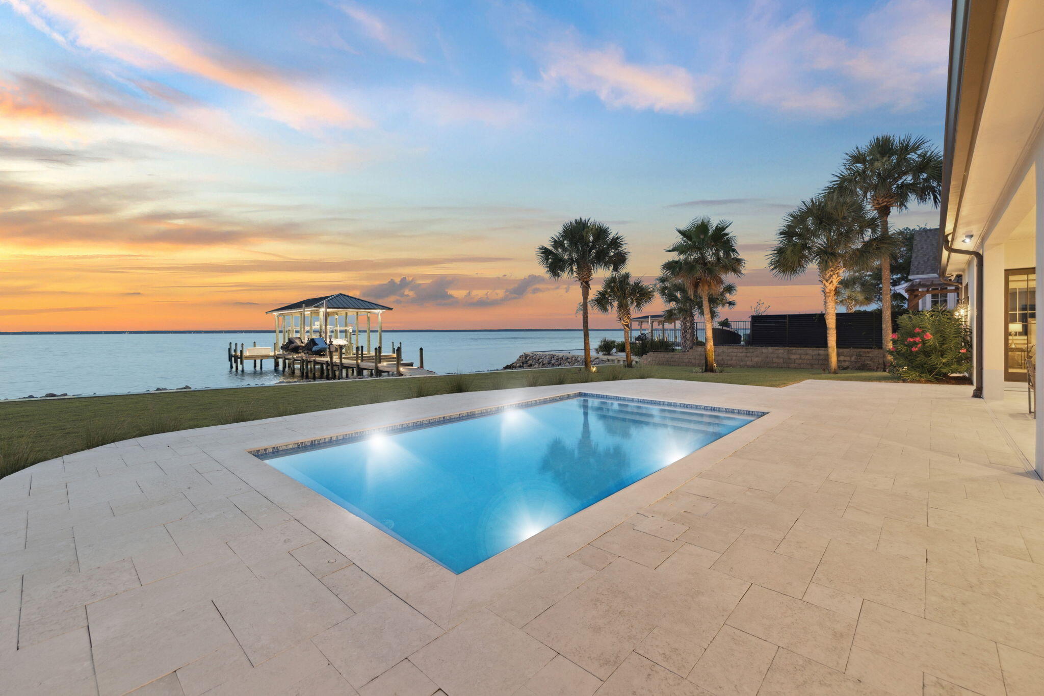 DRIFTWOOD ESTATES - Residential
