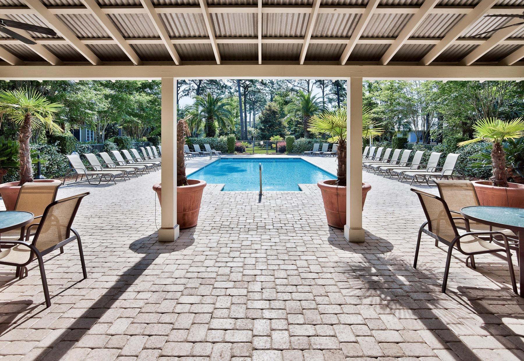 CARSON OAKS - Residential