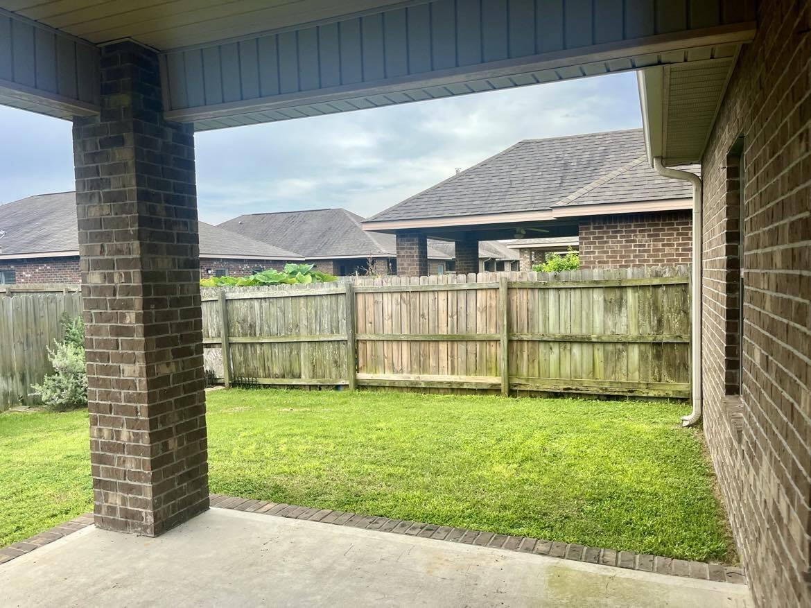WATERFORD SOUND - Residential Lease