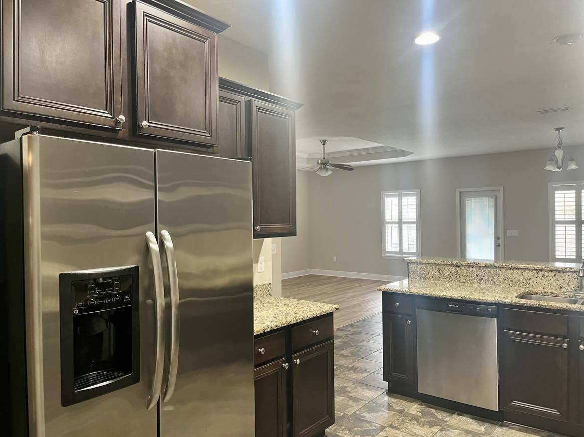 WATERFORD SOUND - Residential Lease