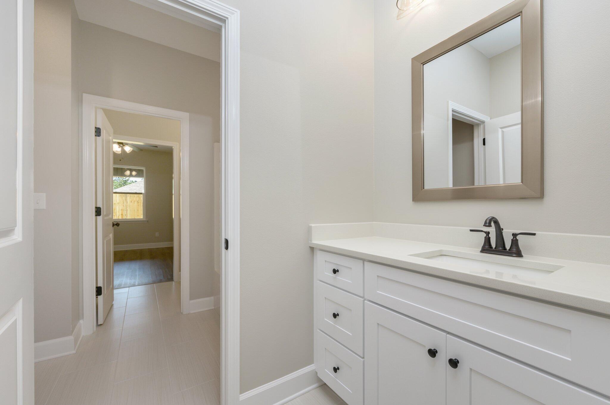 GARNIERS HTS 1ST ADD - Residential