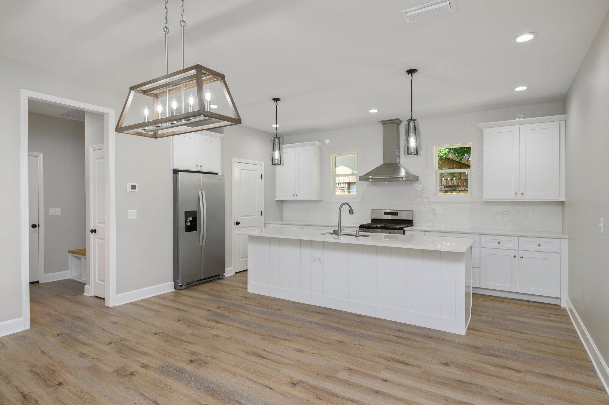 GARNIERS HTS 1ST ADD - Residential