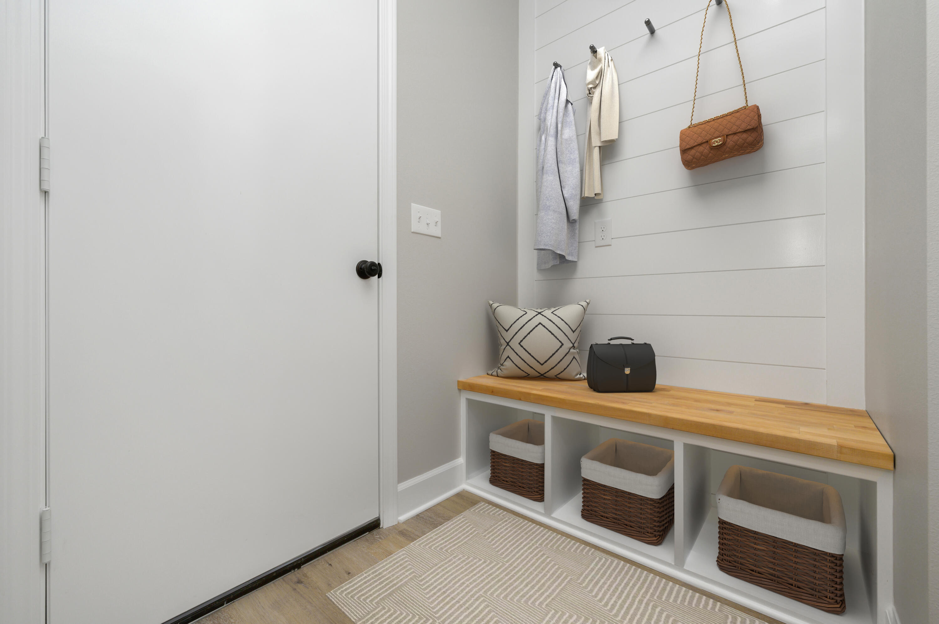 GARNIERS HTS 1ST ADD - Residential