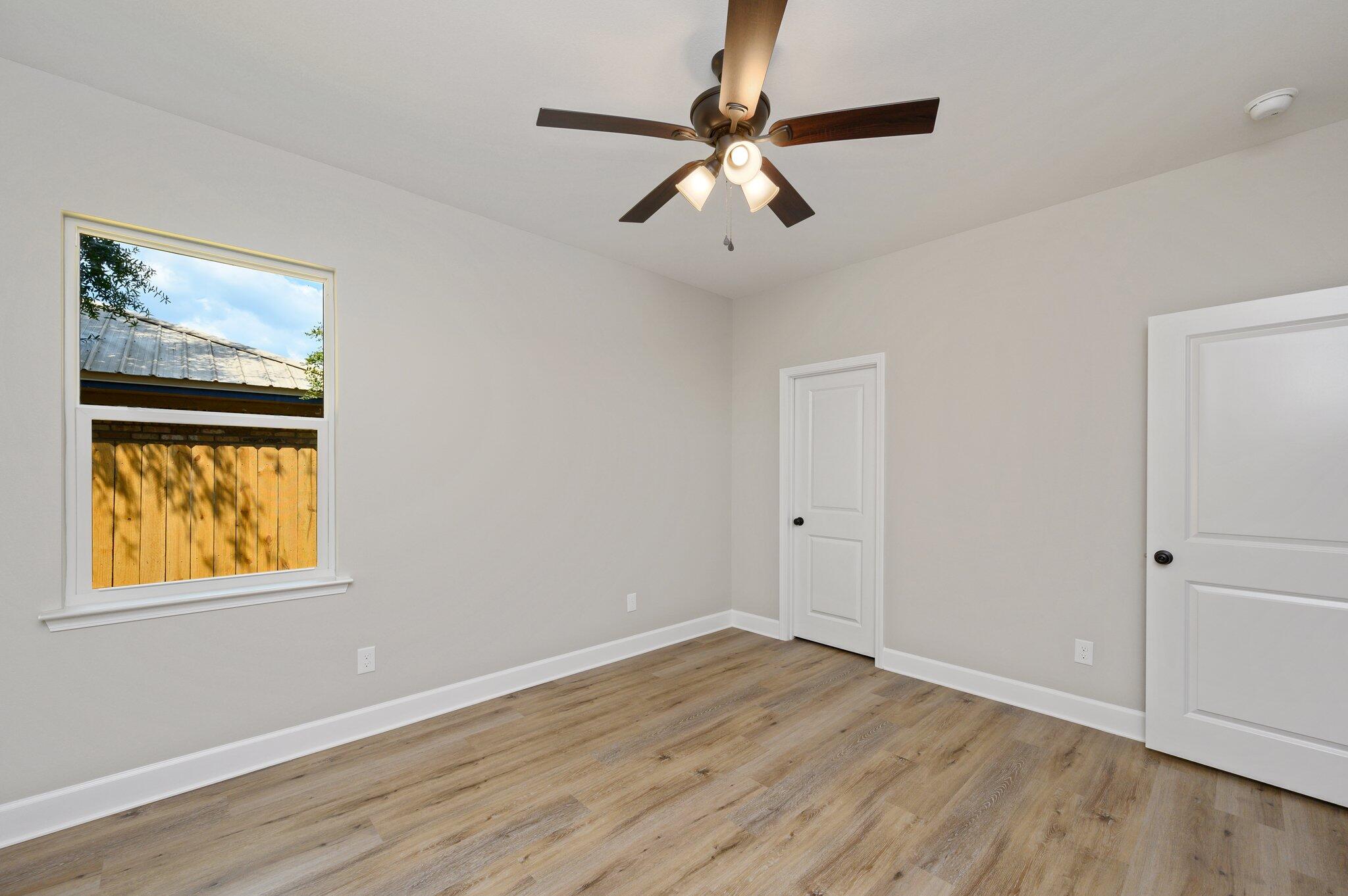 GARNIERS HTS 1ST ADD - Residential