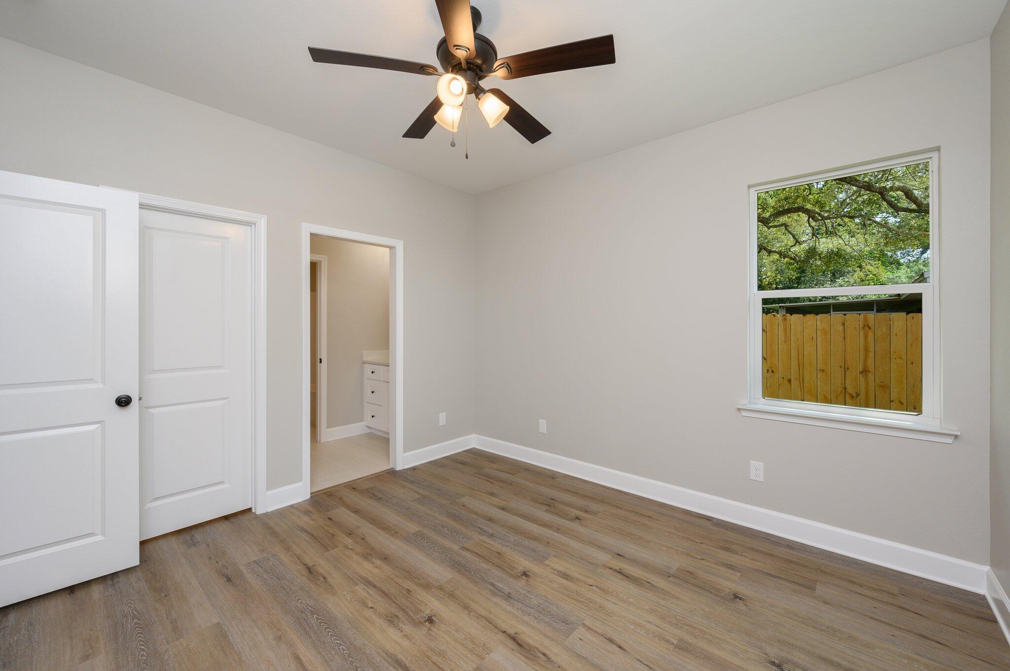 GARNIERS HTS 1ST ADD - Residential