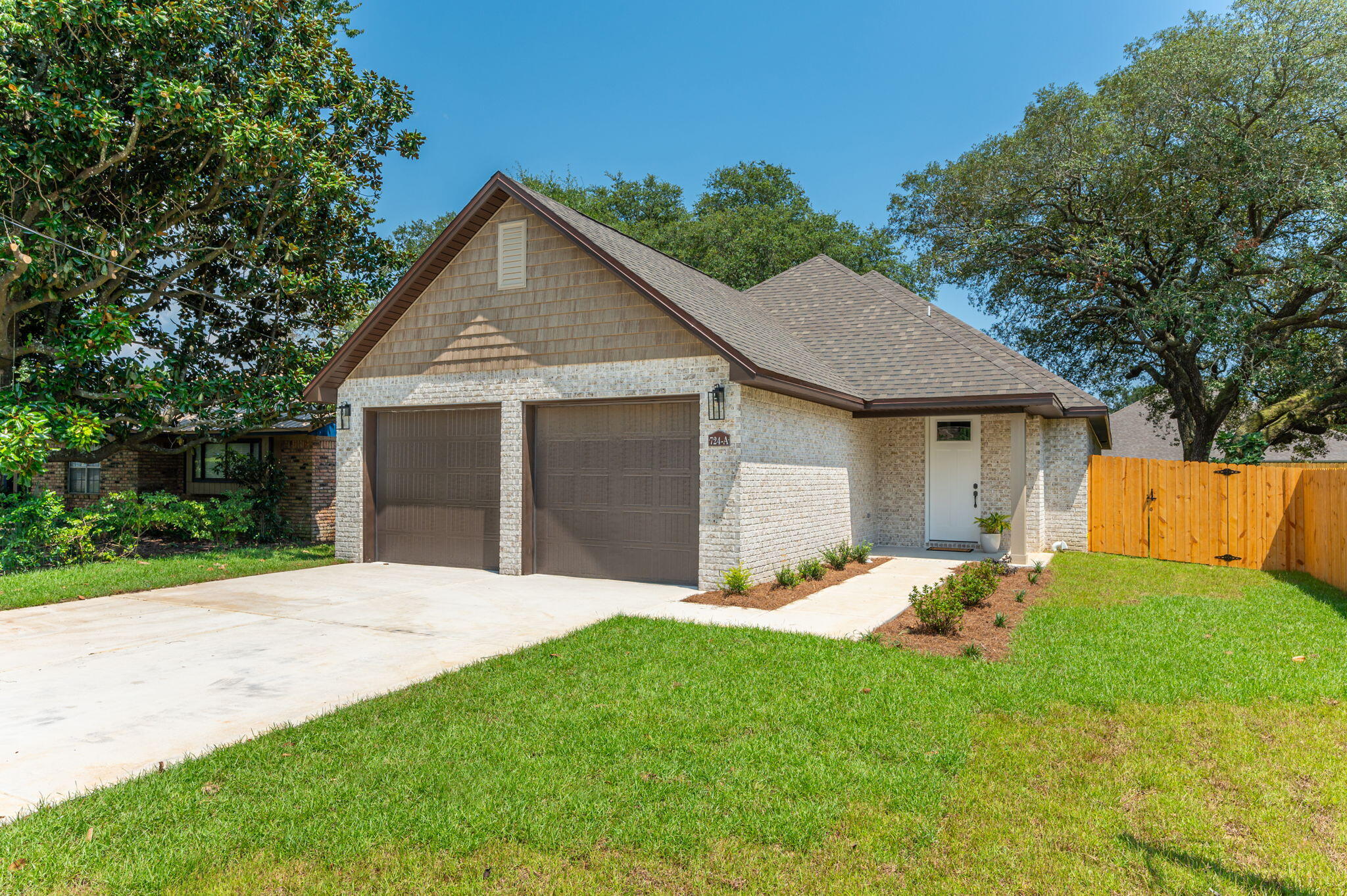 GARNIERS HTS 1ST ADD - Residential