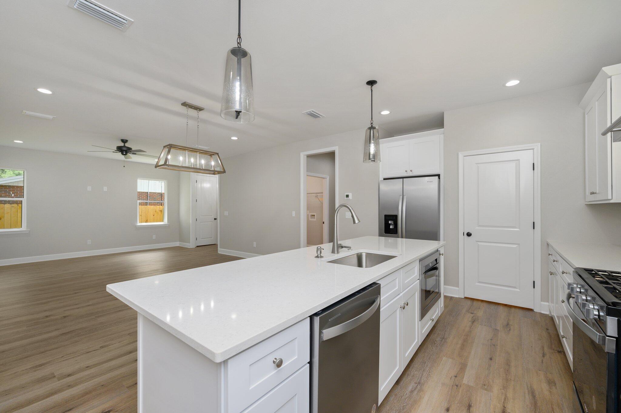 GARNIERS HTS 1ST ADD - Residential