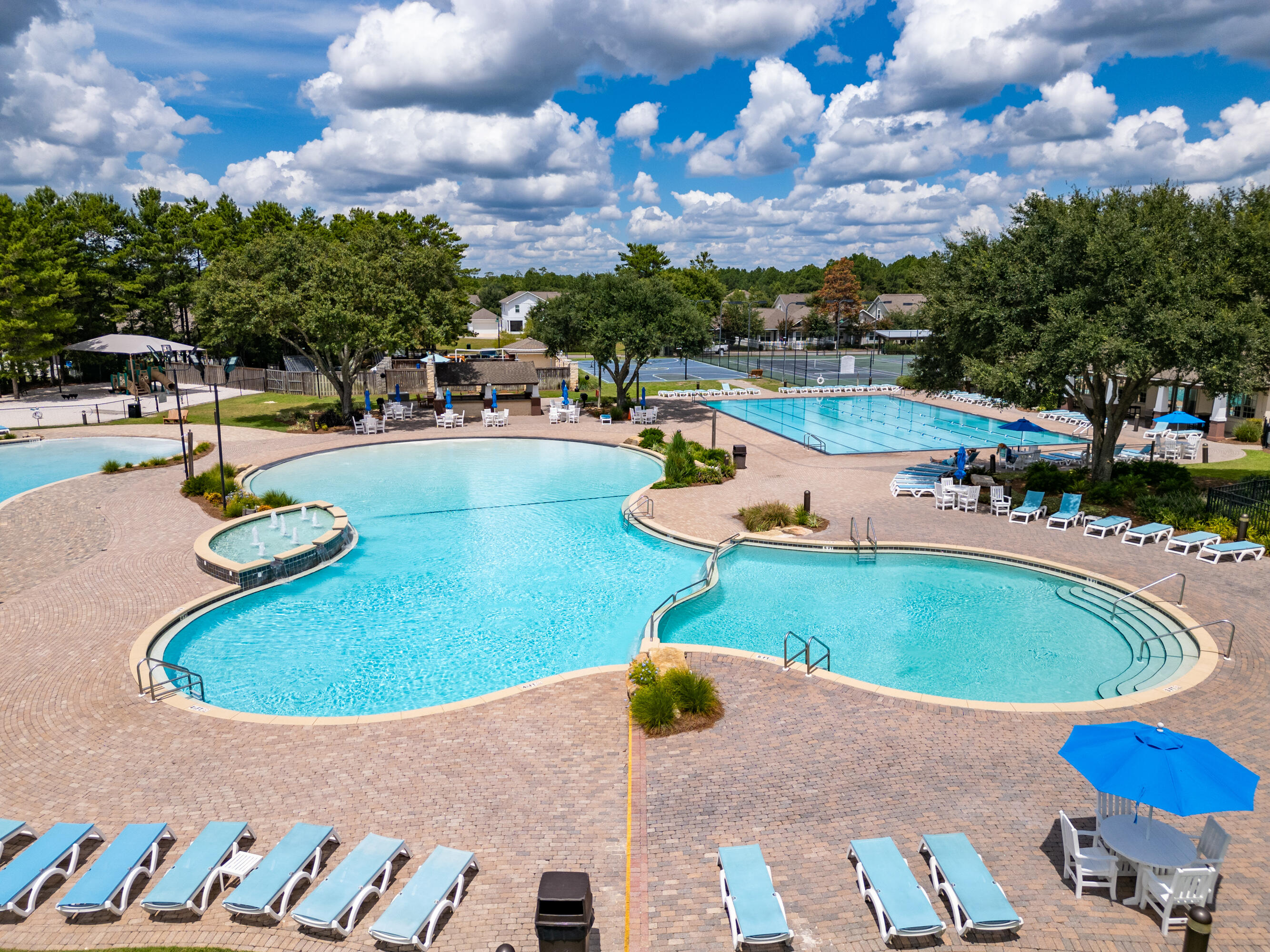 HAMMOCK BAY - Residential