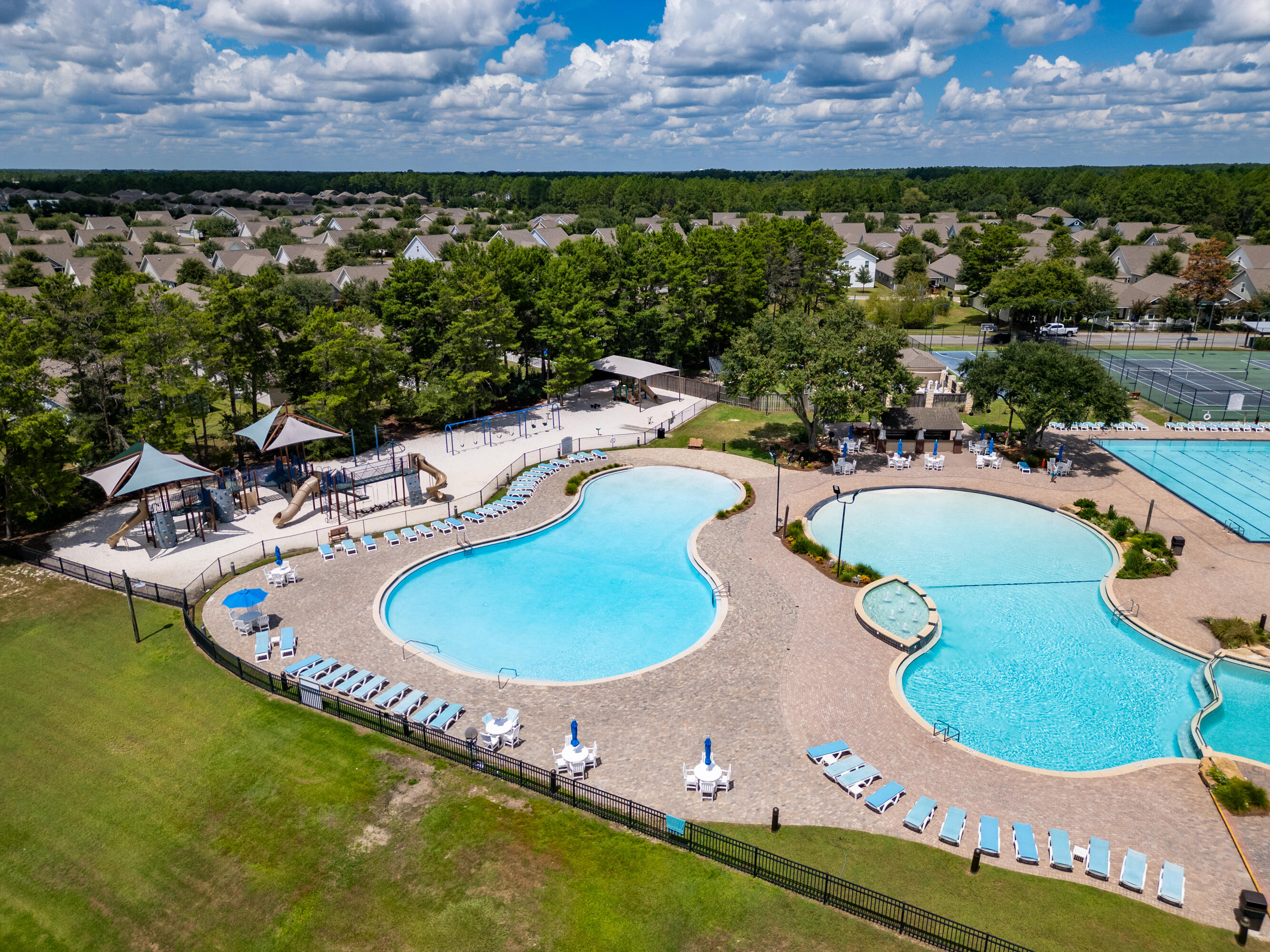 HAMMOCK BAY - Residential