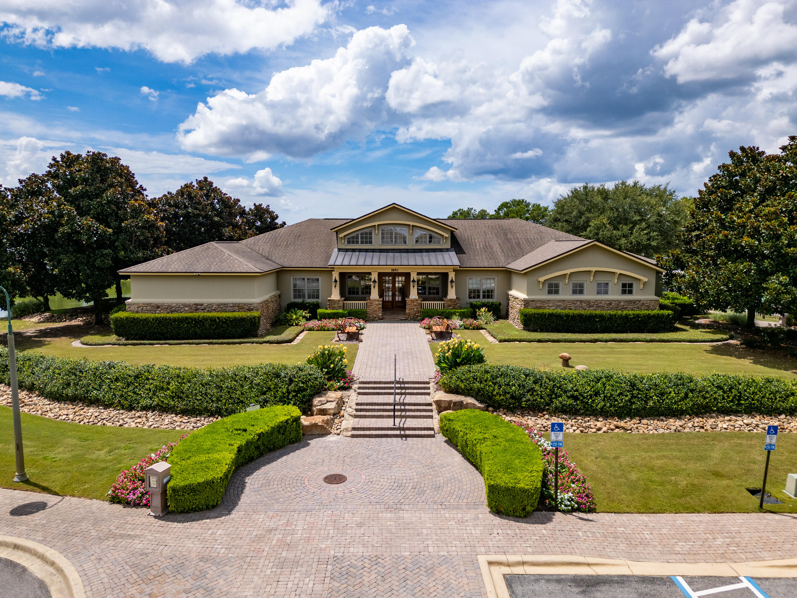 HAMMOCK BAY - Residential