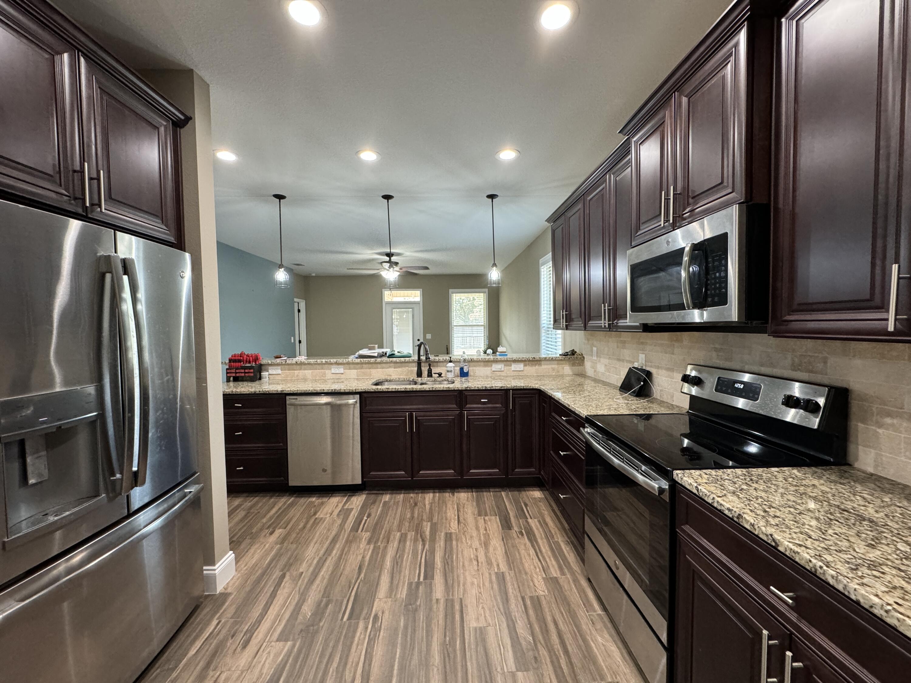 CREDENCE CROSSING - Residential Lease