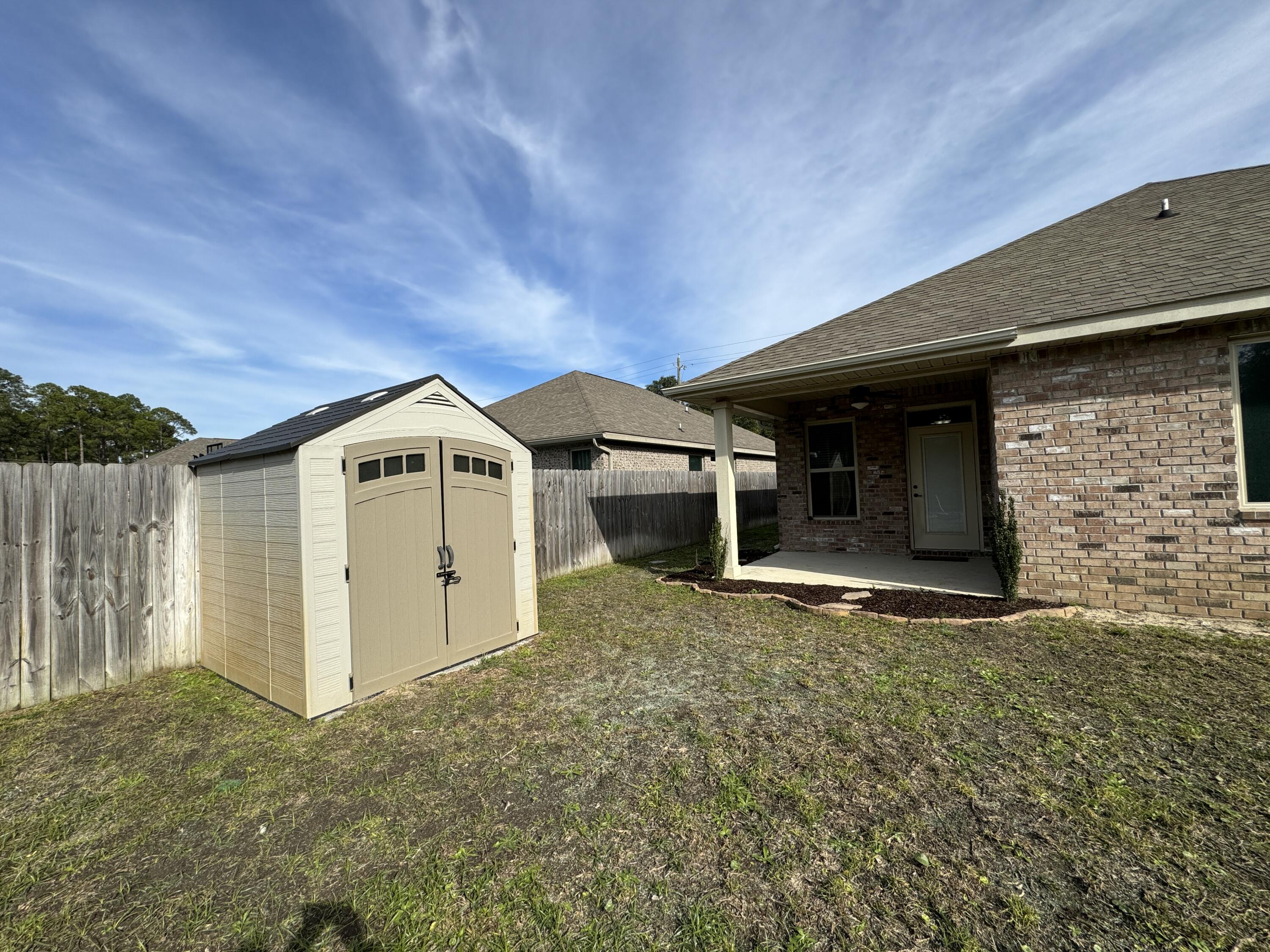 CREDENCE CROSSING - Residential Lease