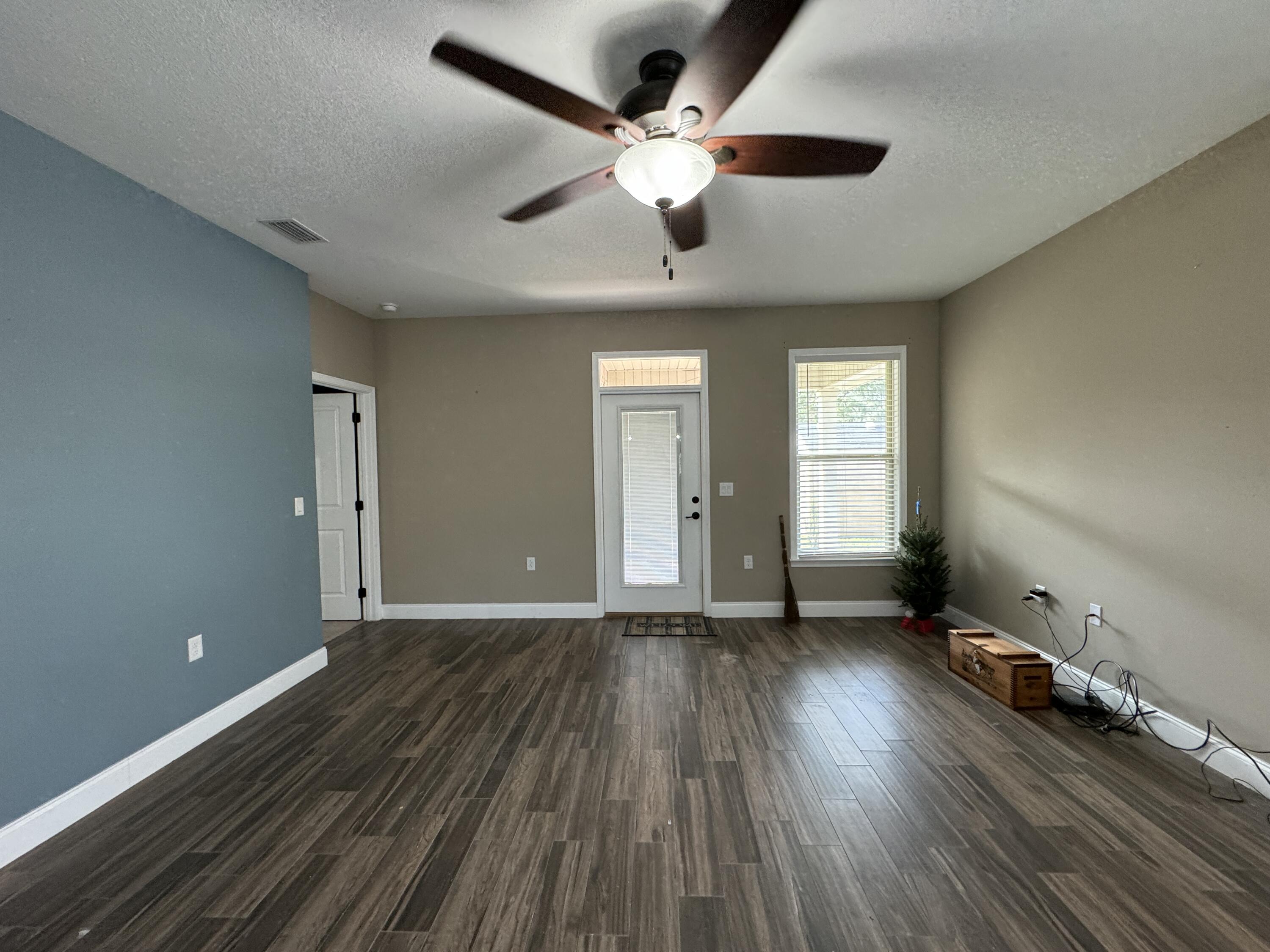 CREDENCE CROSSING - Residential Lease