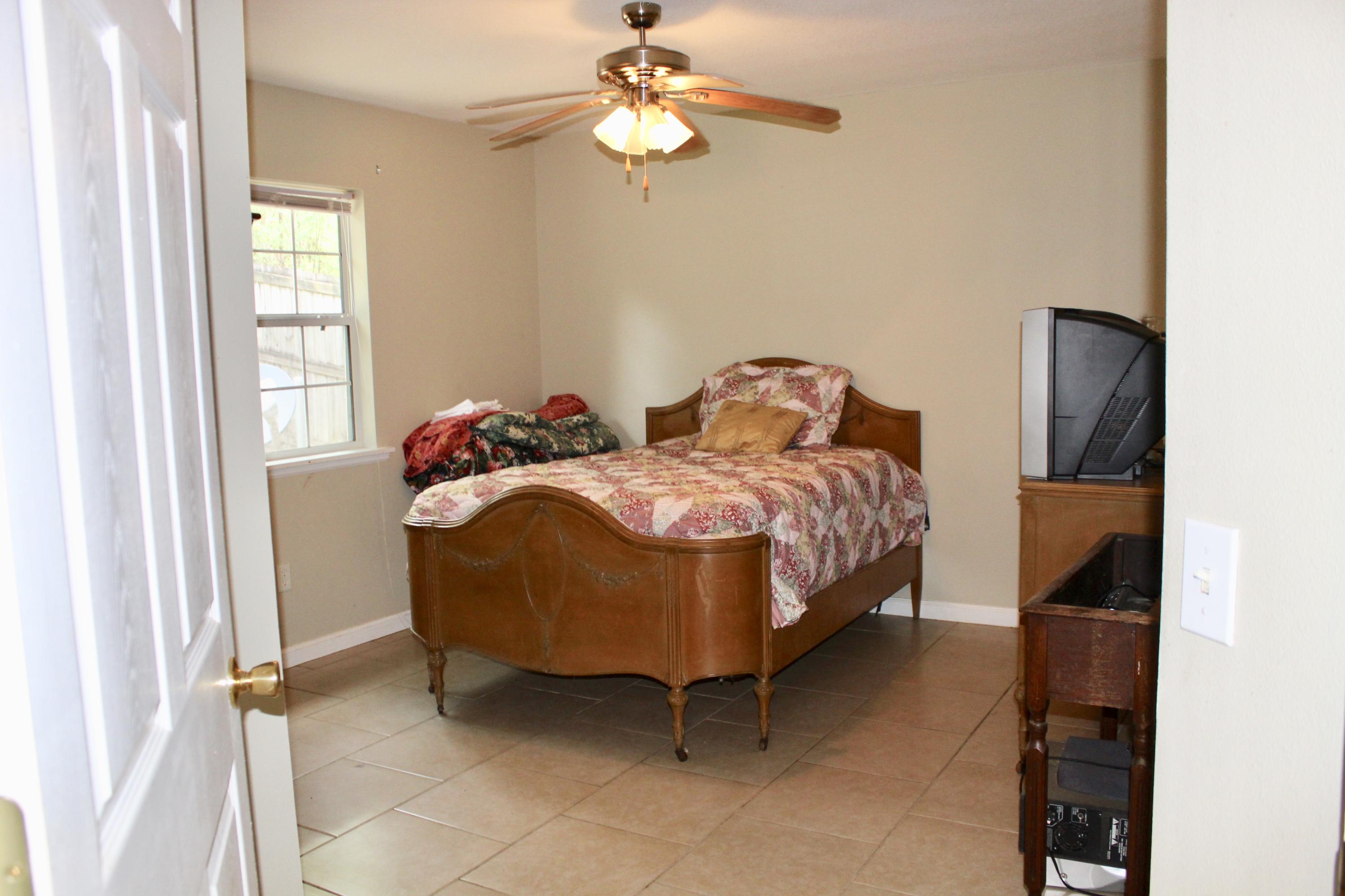 OAKWOOD HILLS UNIT 1 - Residential