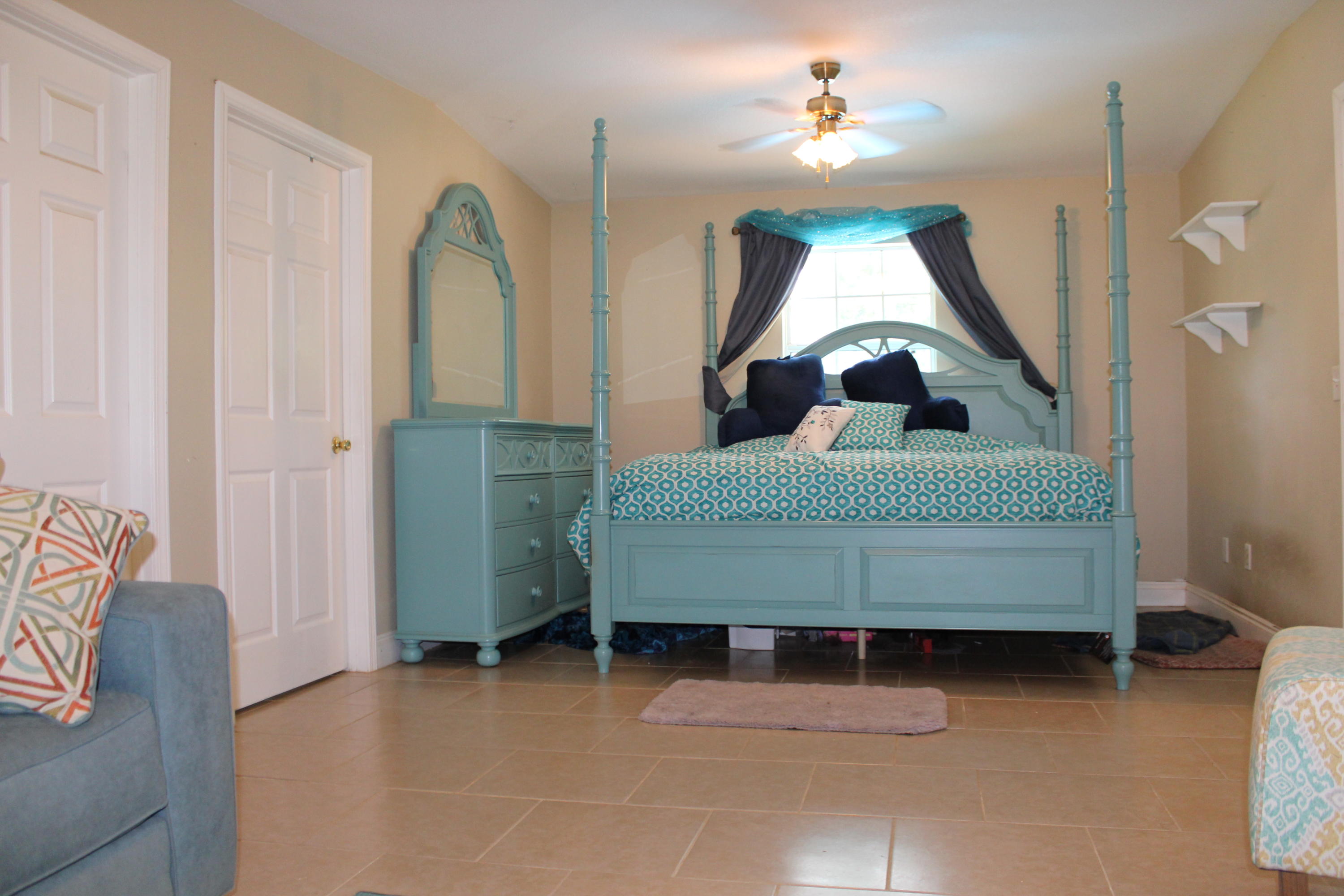 OAKWOOD HILLS UNIT 1 - Residential