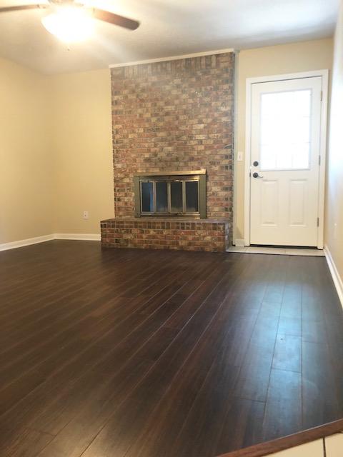 CREEKSIDE - Residential Lease