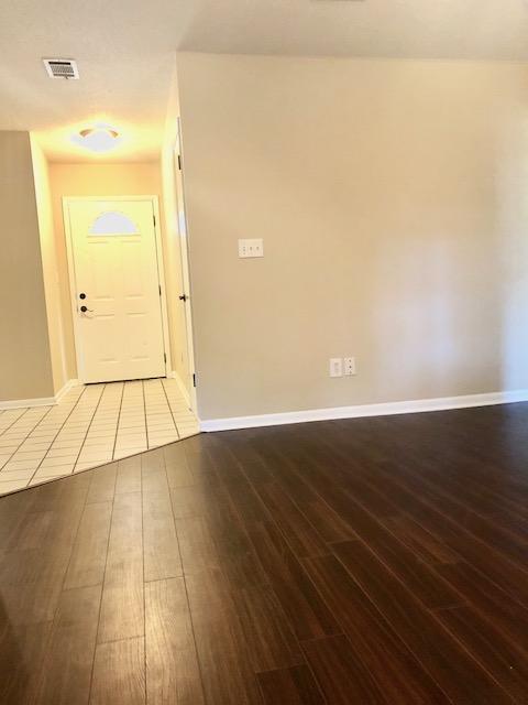 CREEKSIDE - Residential Lease