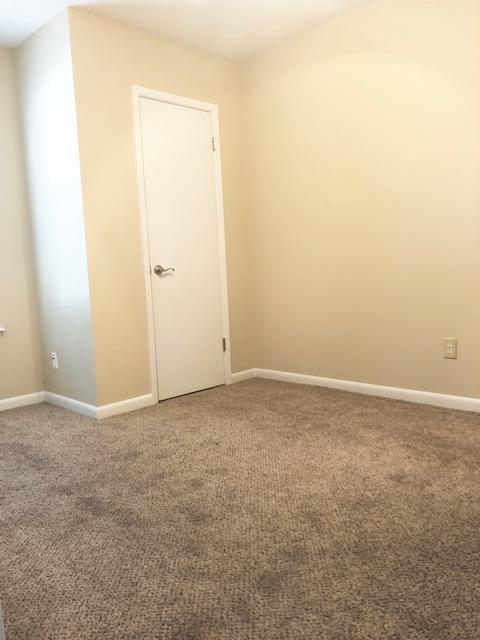 CREEKSIDE - Residential Lease