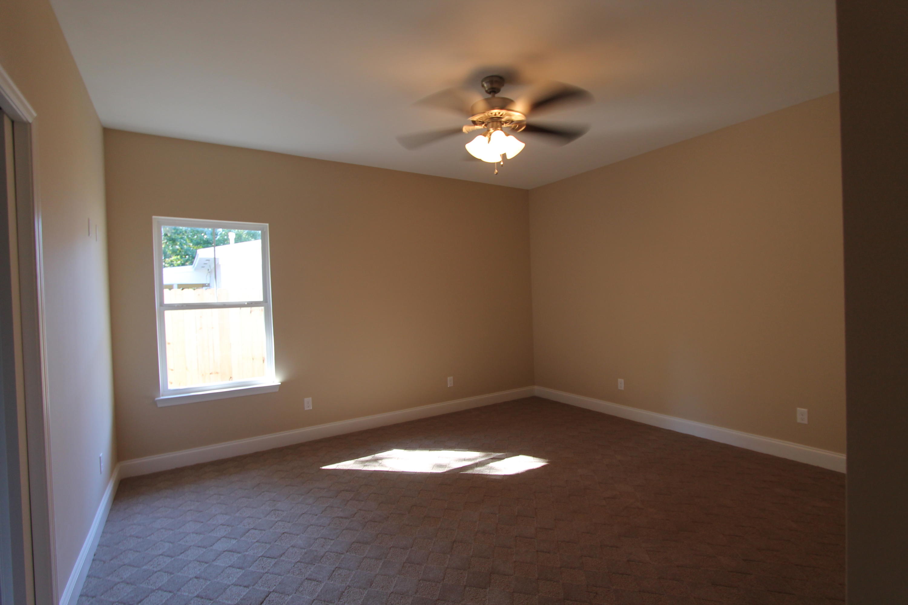 RACETRACK ROAD - Residential