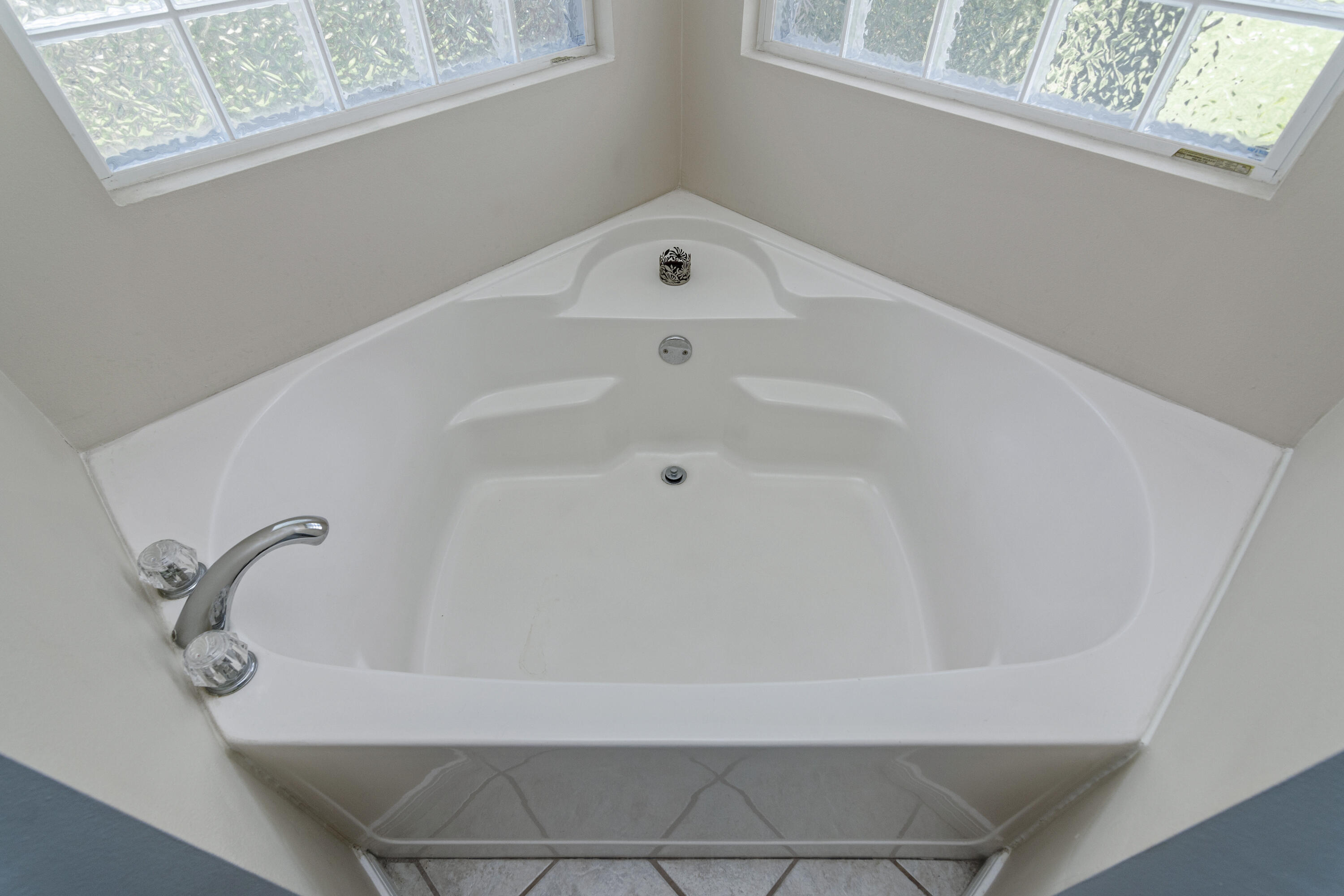 SPANISH TRACE ESTATES - Residential