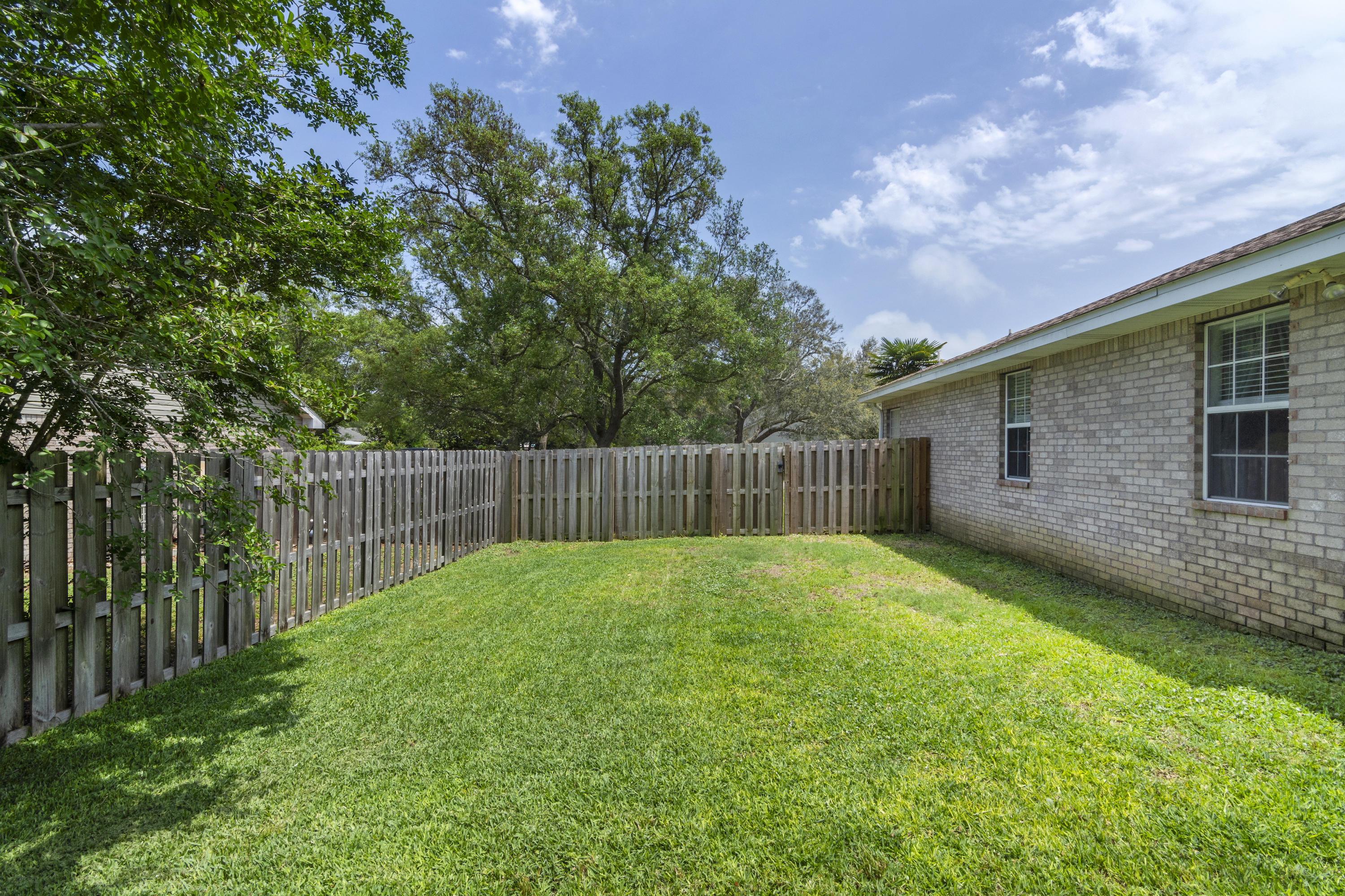 SPANISH TRACE ESTATES - Residential